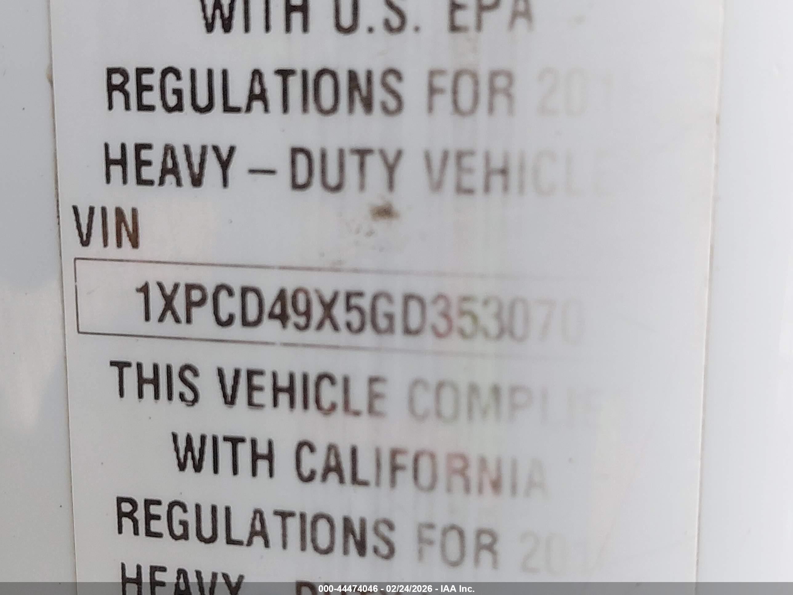 PETERBILT 567 image 9