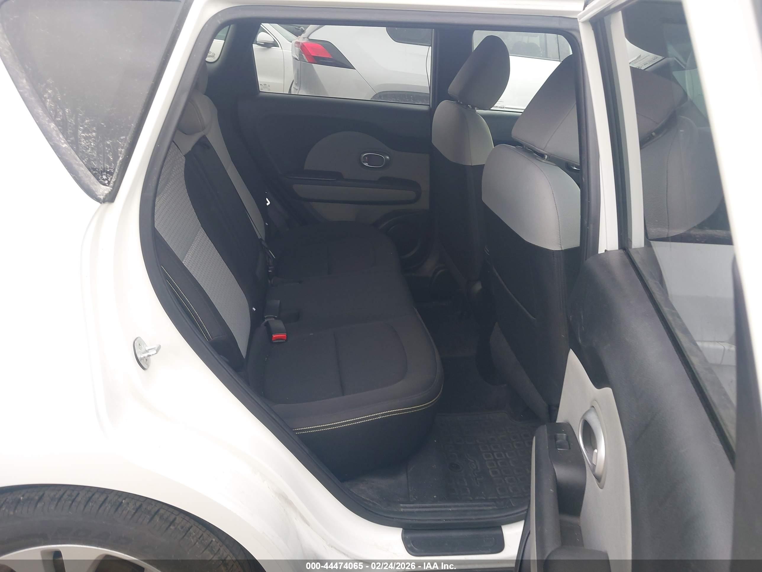 KIA SOUL image 8