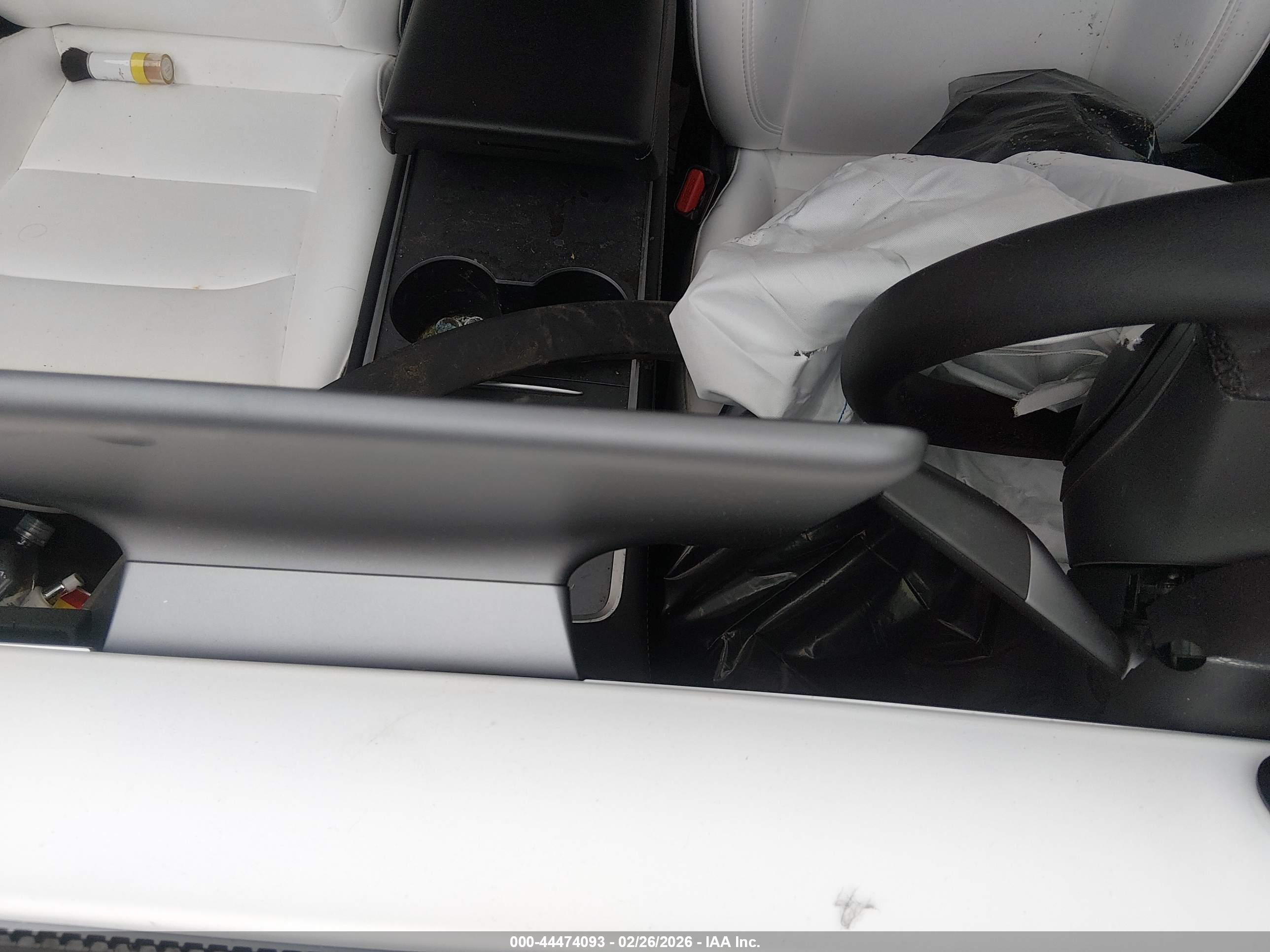 TESLA MODEL image 7