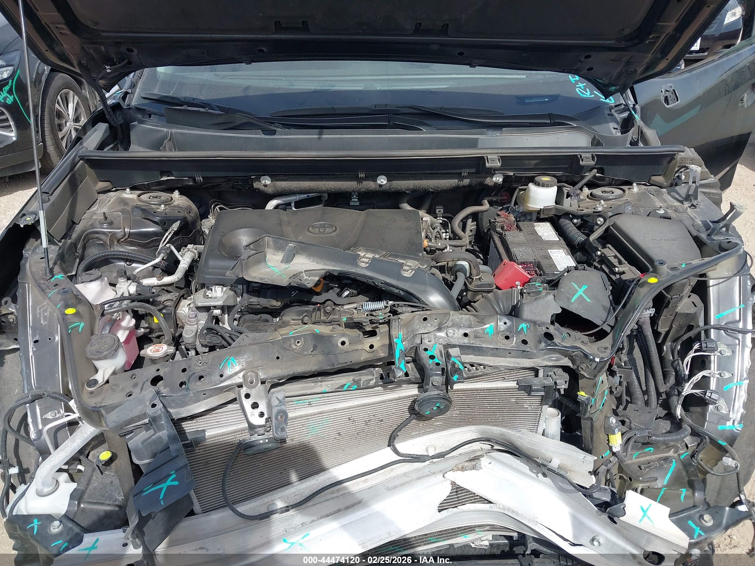 TOYOTA RAV4 image 10