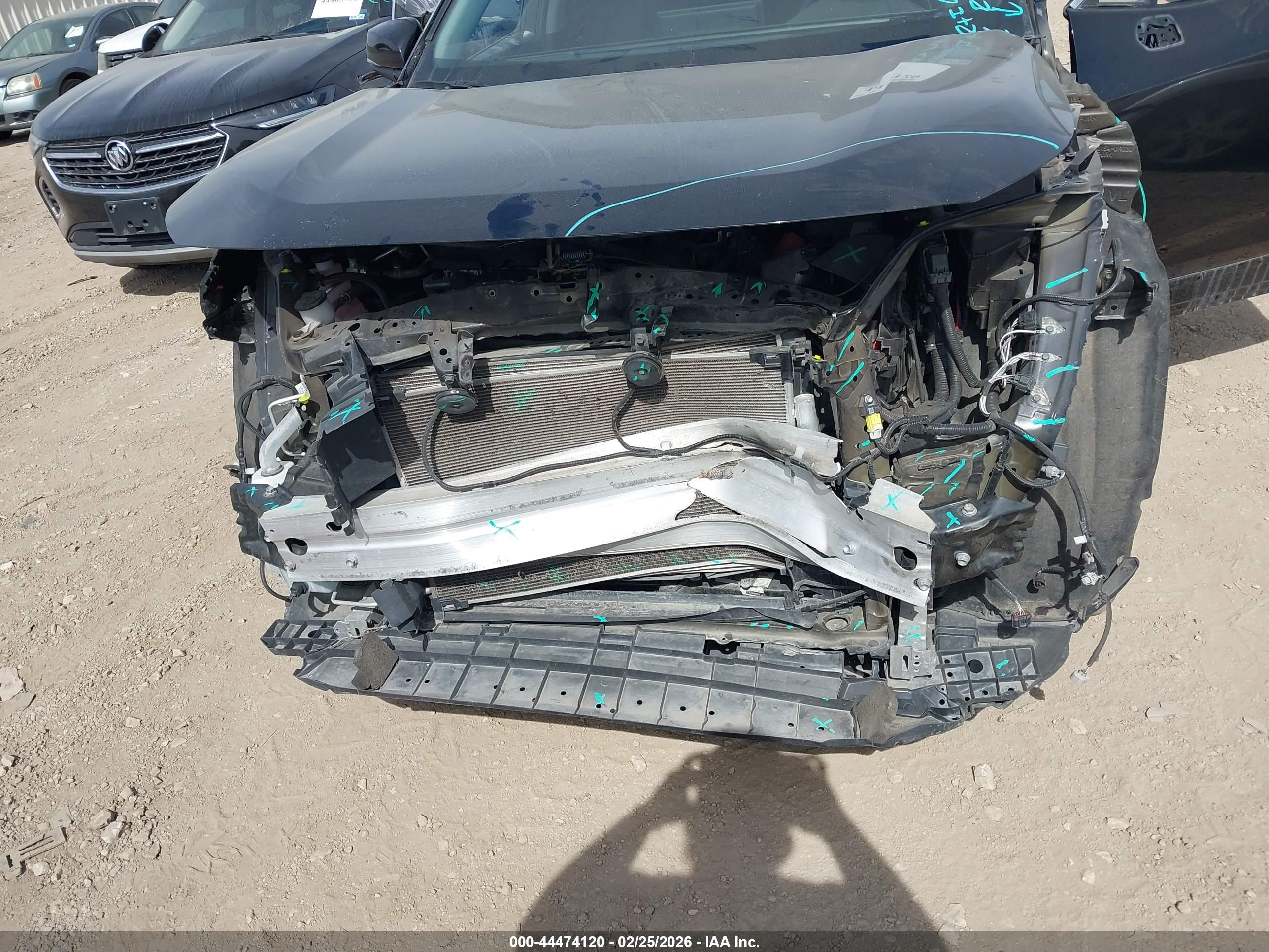 TOYOTA RAV4 image 6