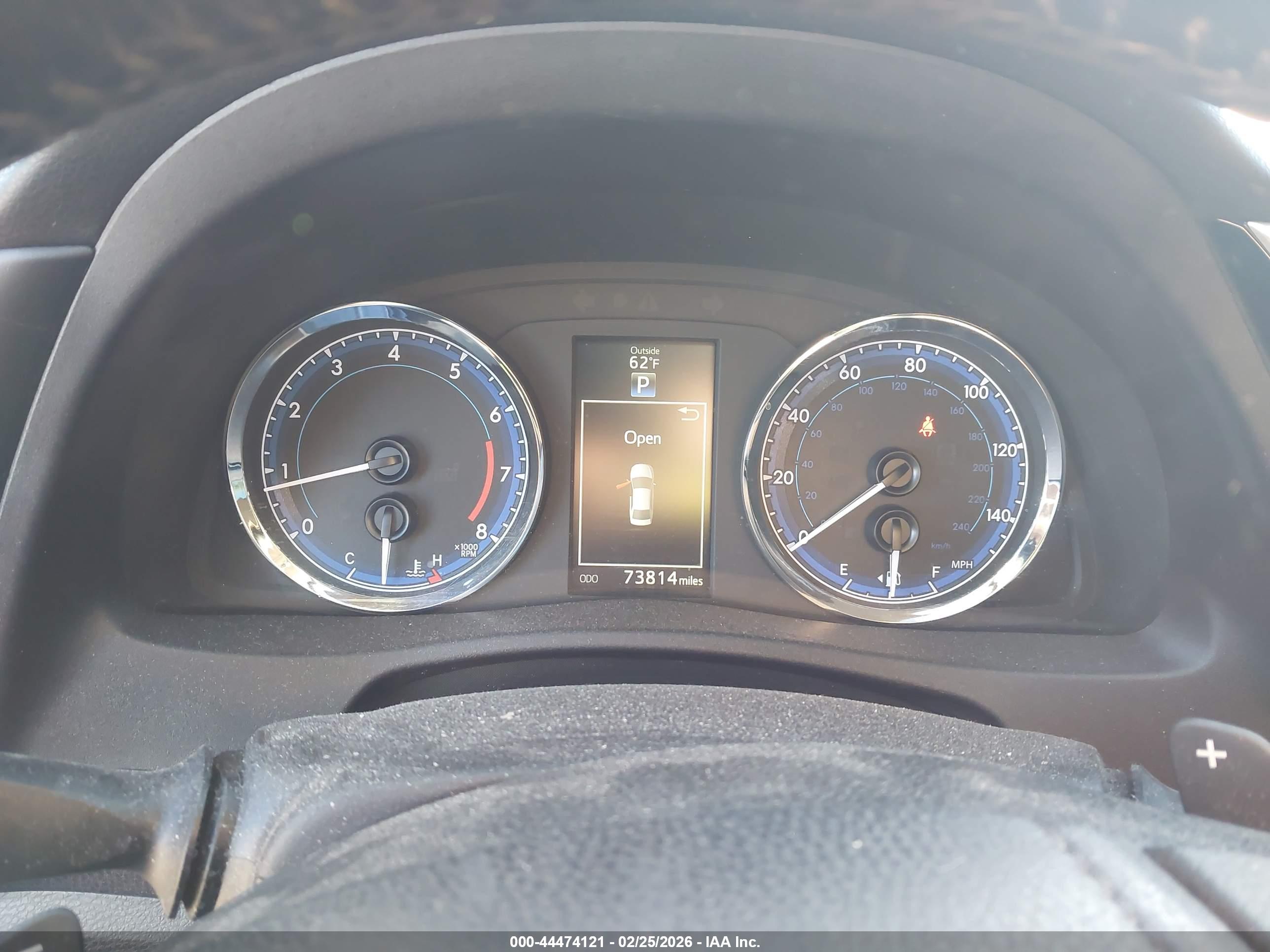 TOYOTA COROLLA image 7