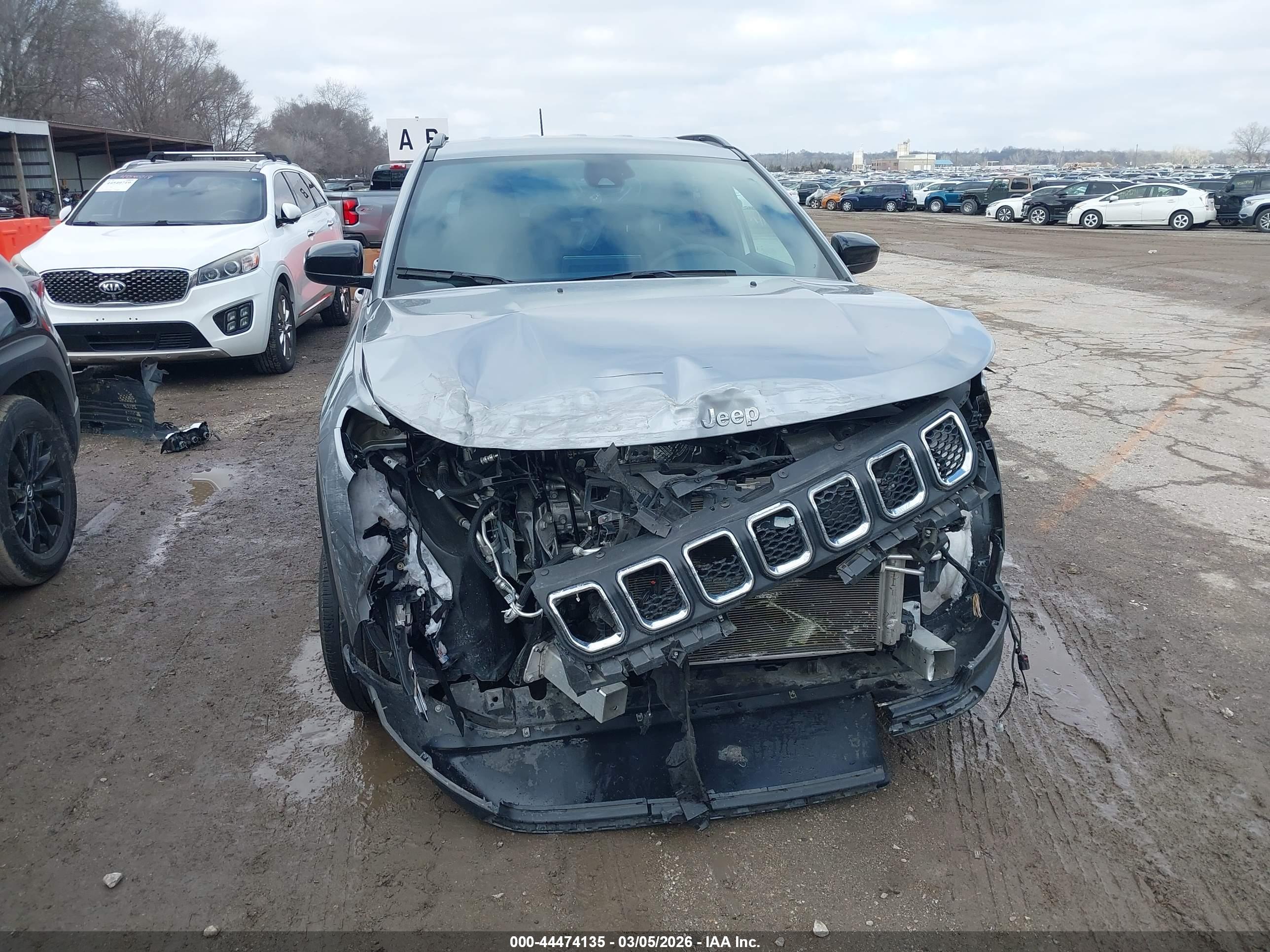 JEEP COMPASS image 6