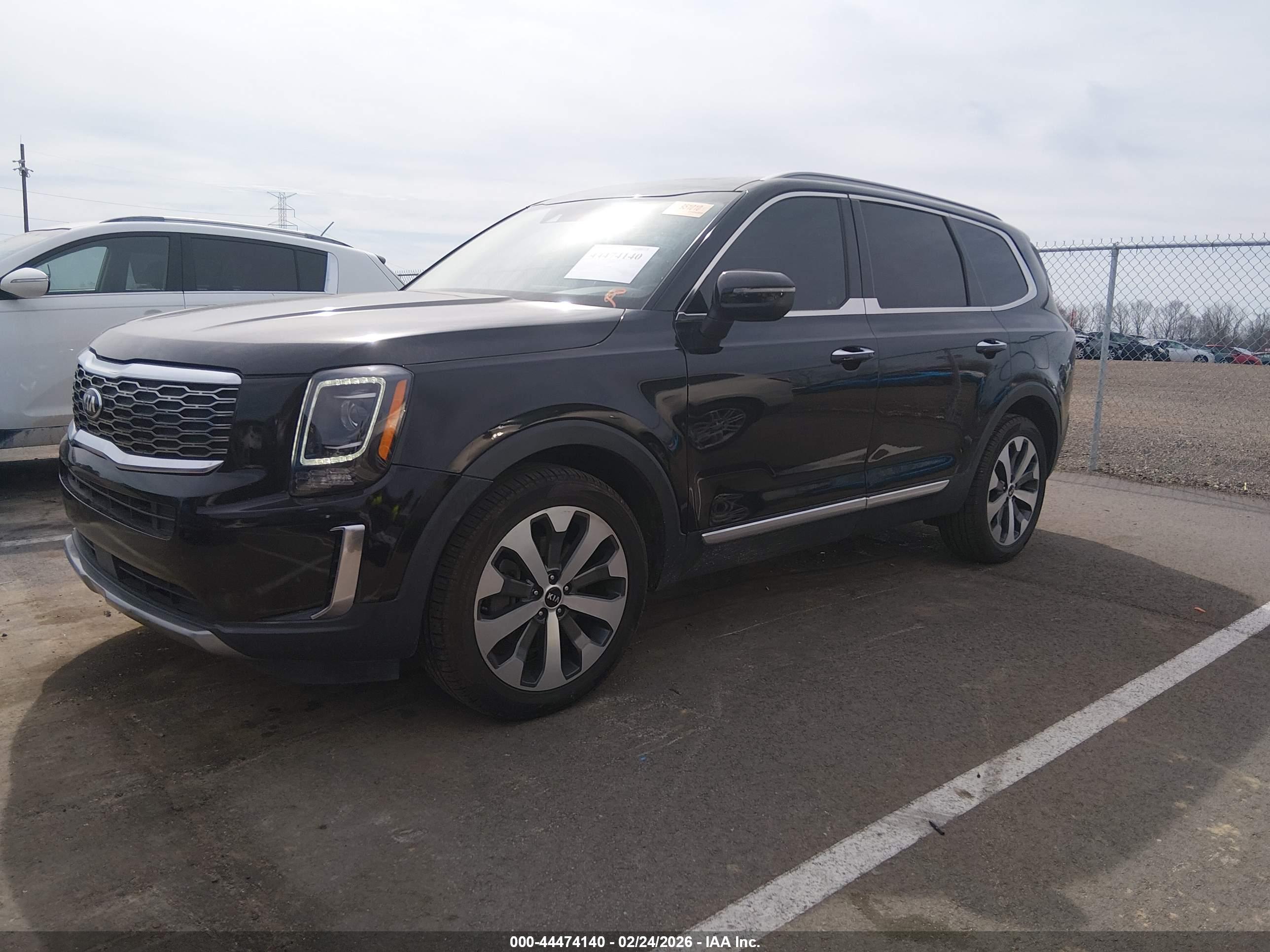 KIA TELLURIDE image 2