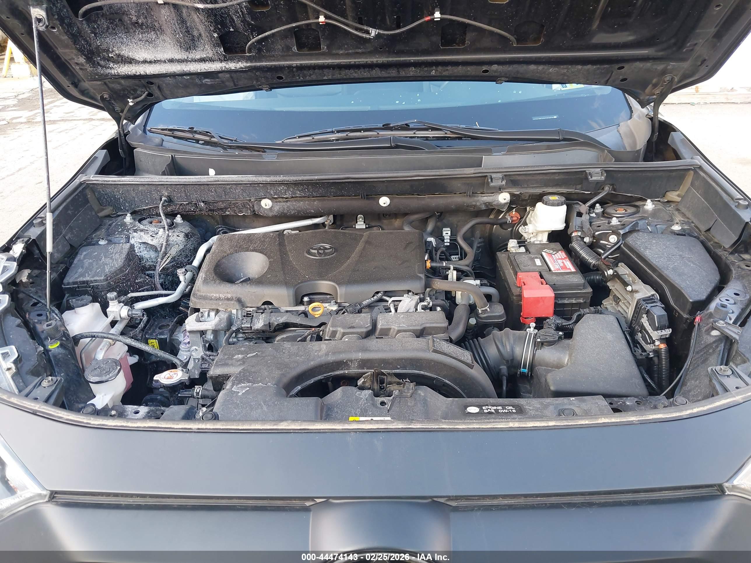 TOYOTA RAV4 image 10