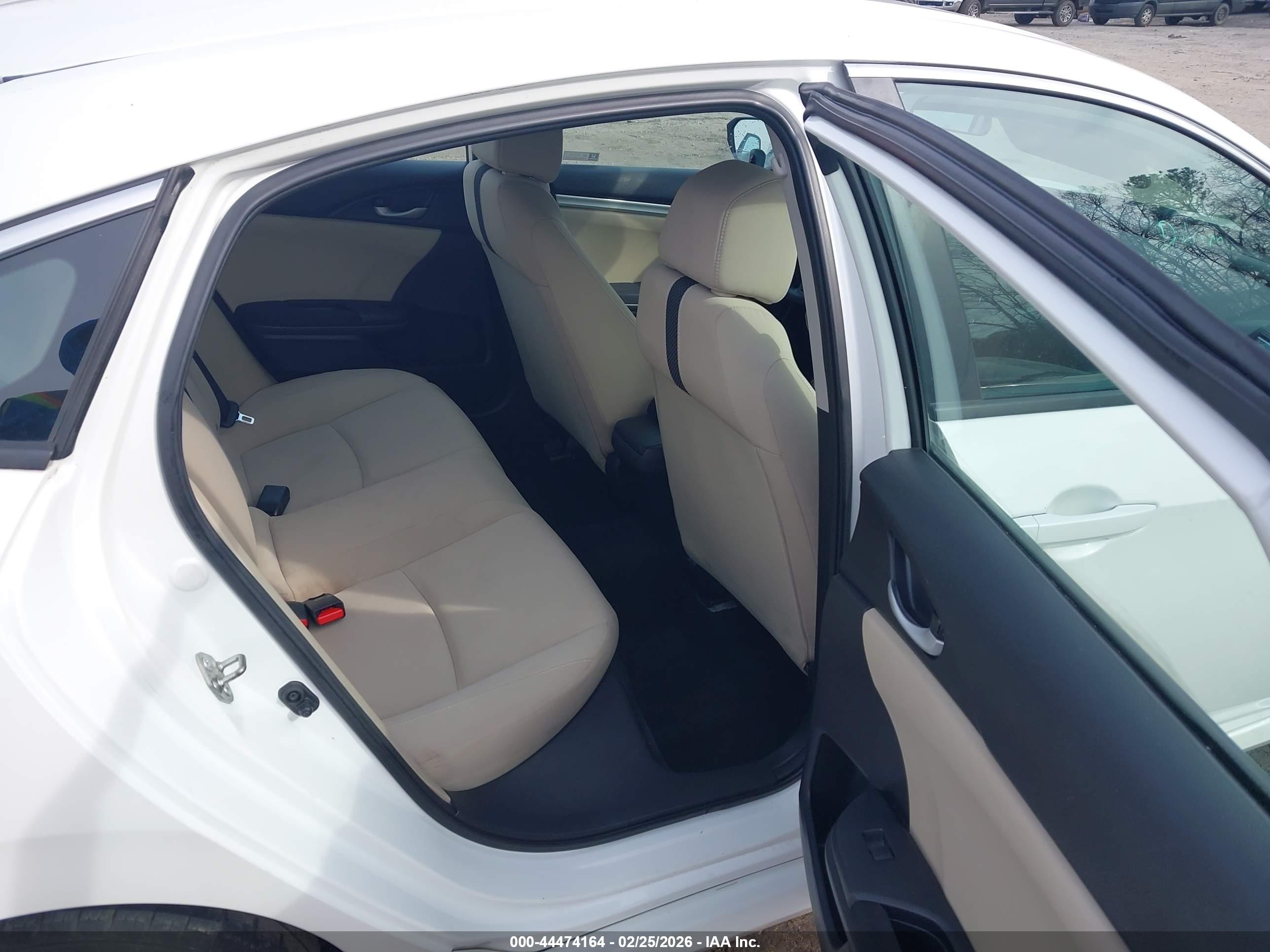 HONDA CIVIC image 8