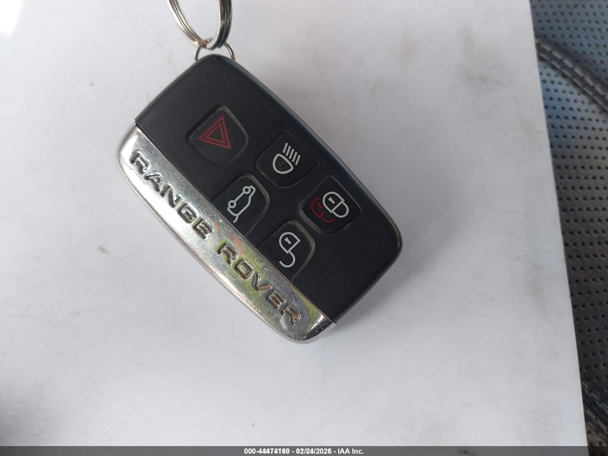 LAND ROVER image 11