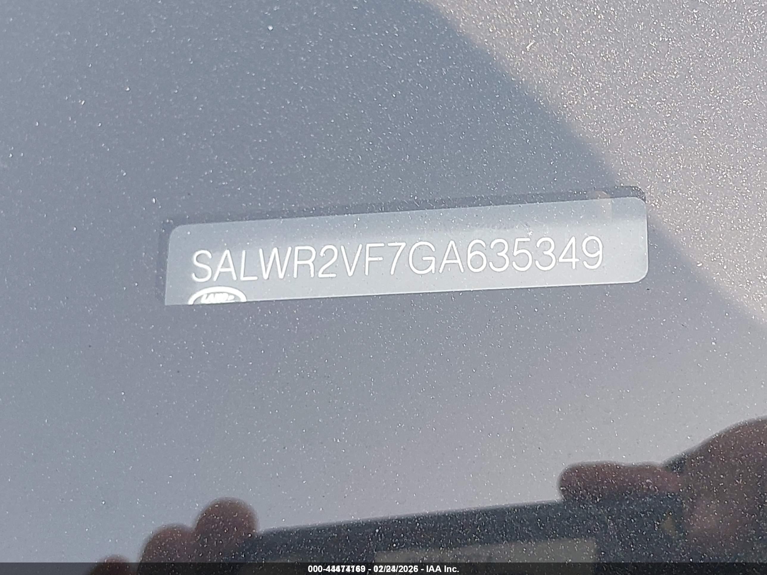 LAND ROVER image 9