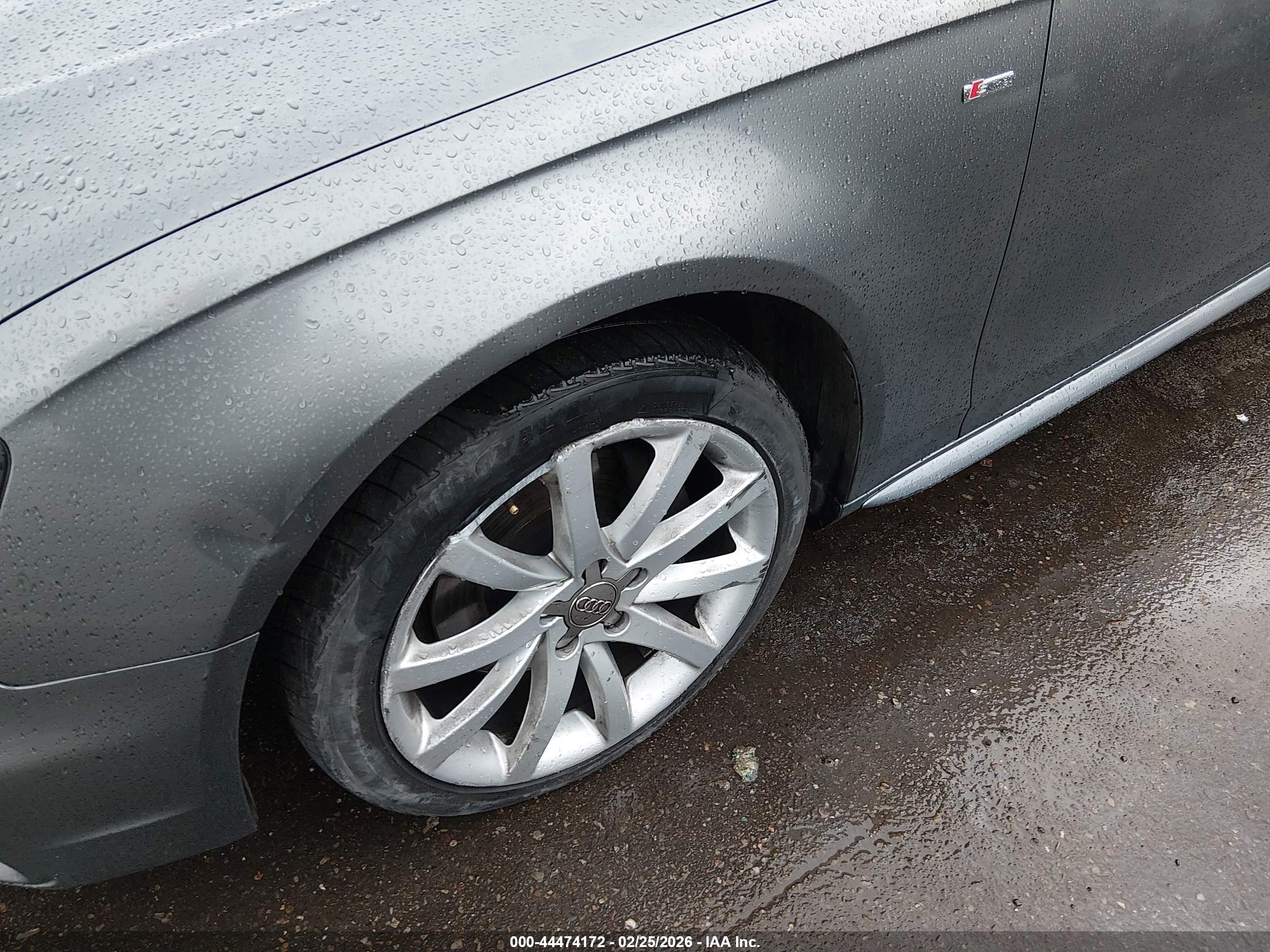 AUDI A4 image 6