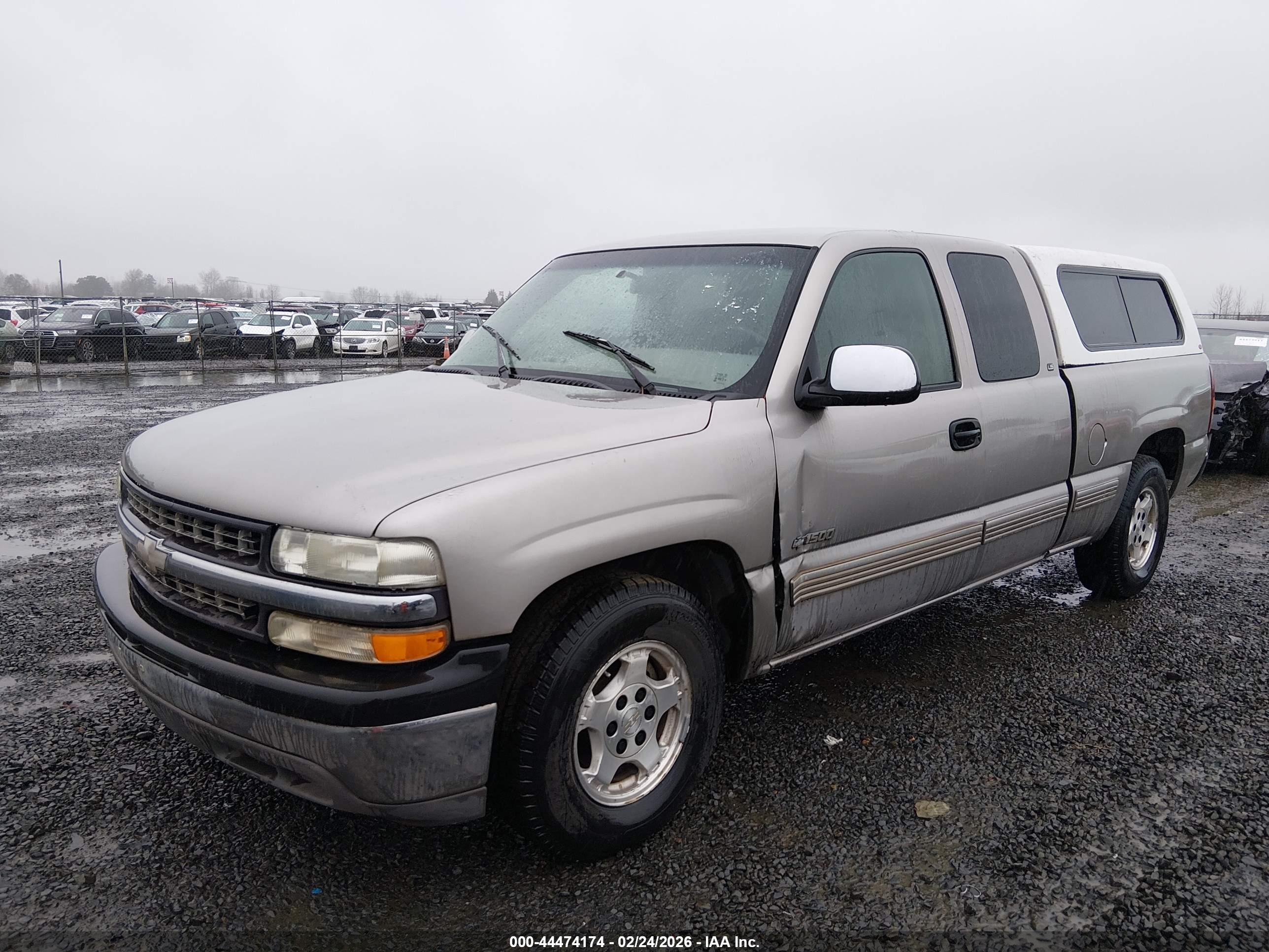 CHEVROLET SILVERADO image 2