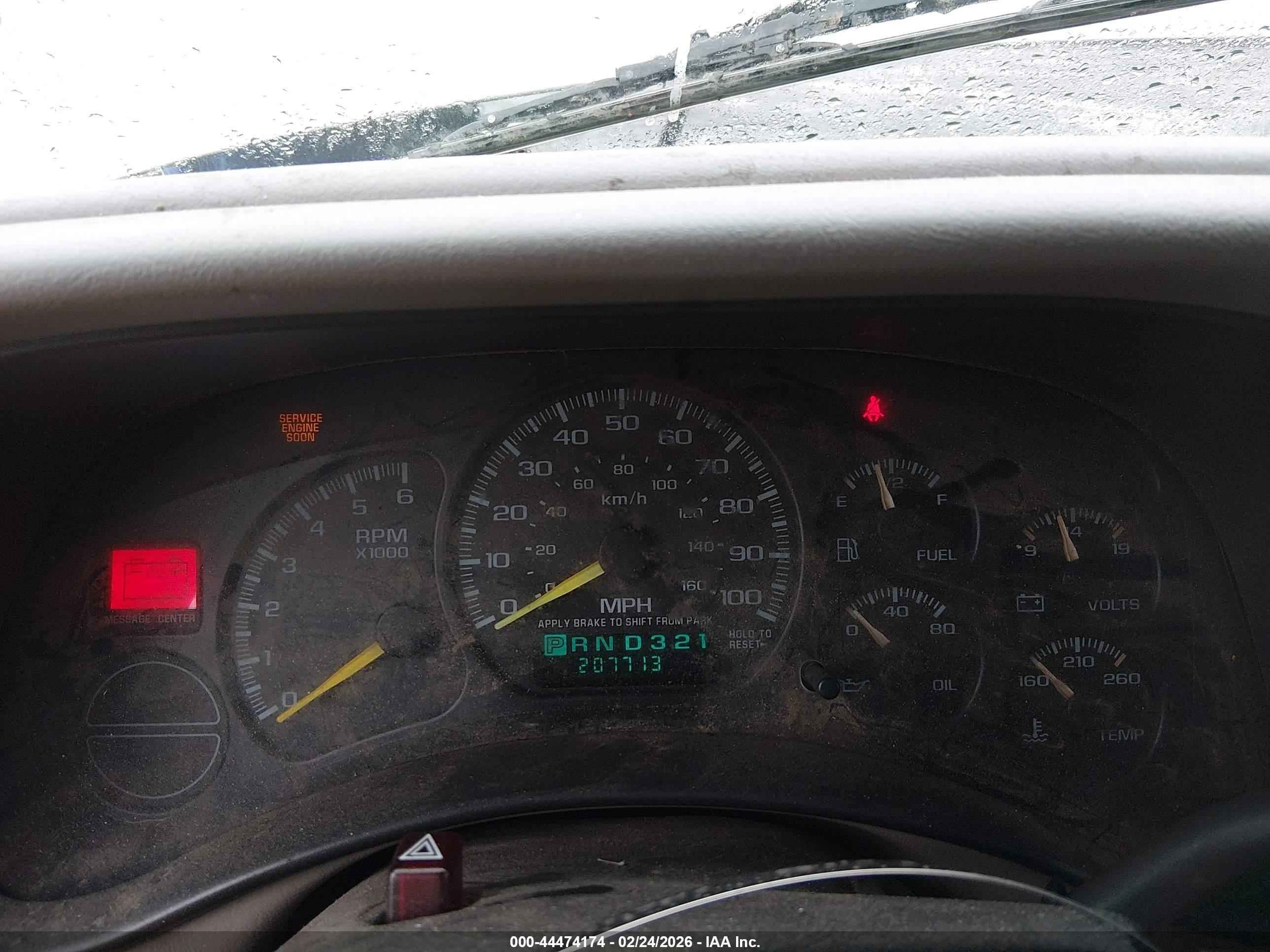 CHEVROLET SILVERADO image 7