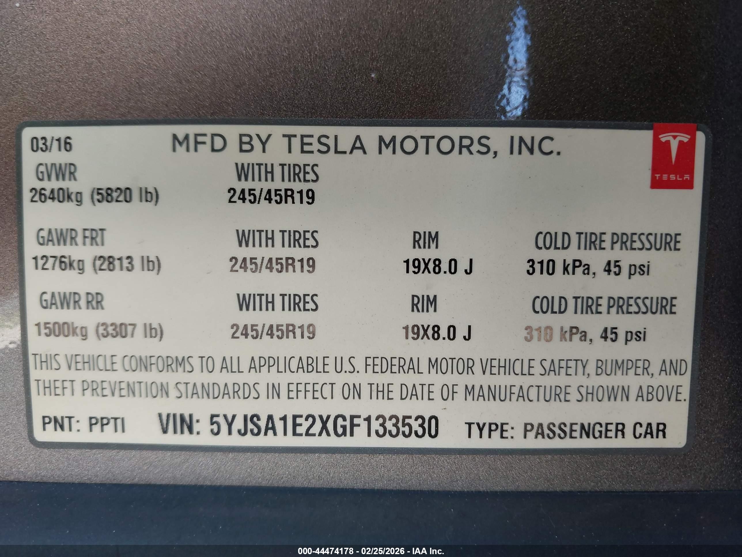 TESLA MODEL image 9