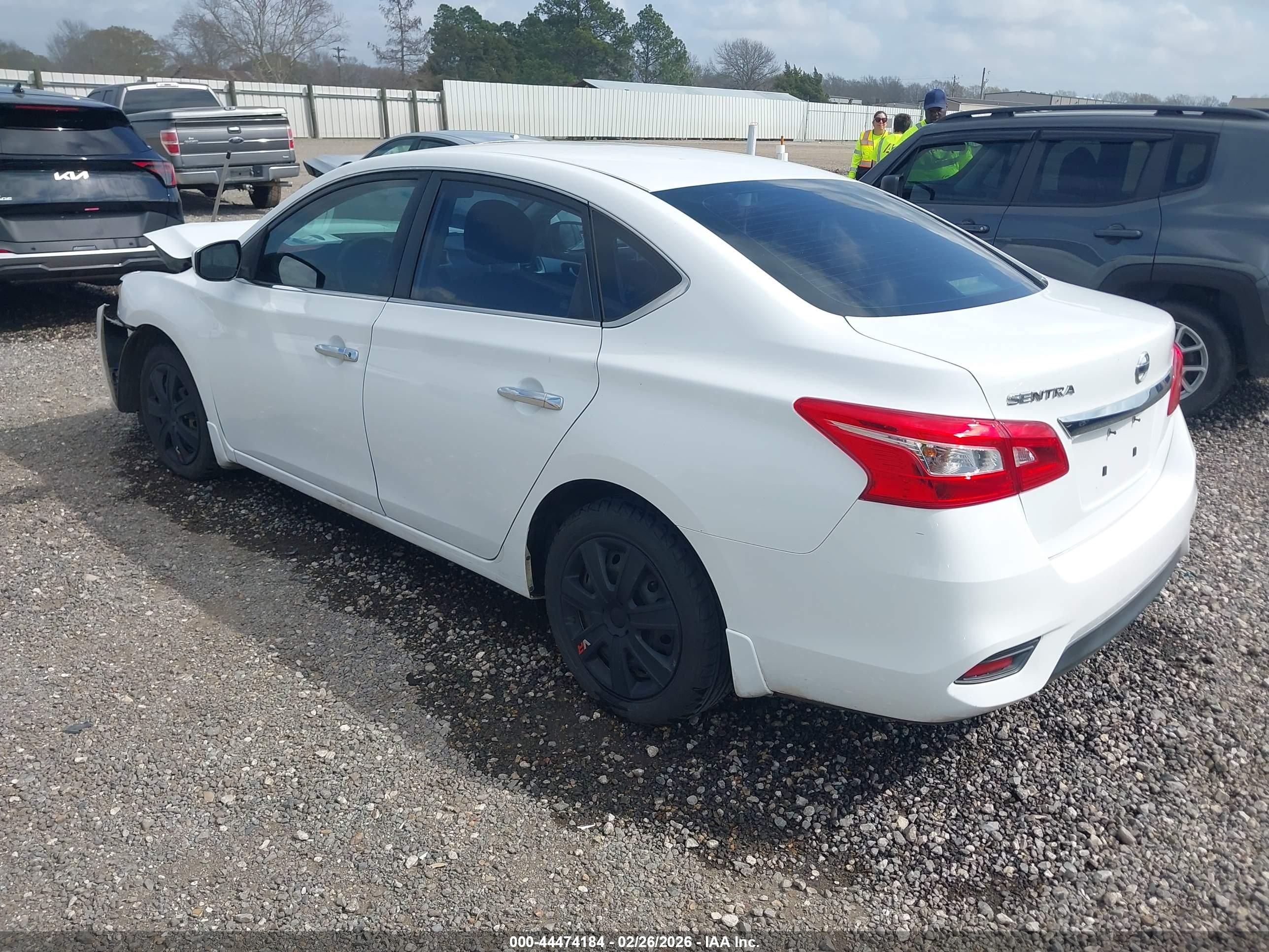 NISSAN SENTRA image 3