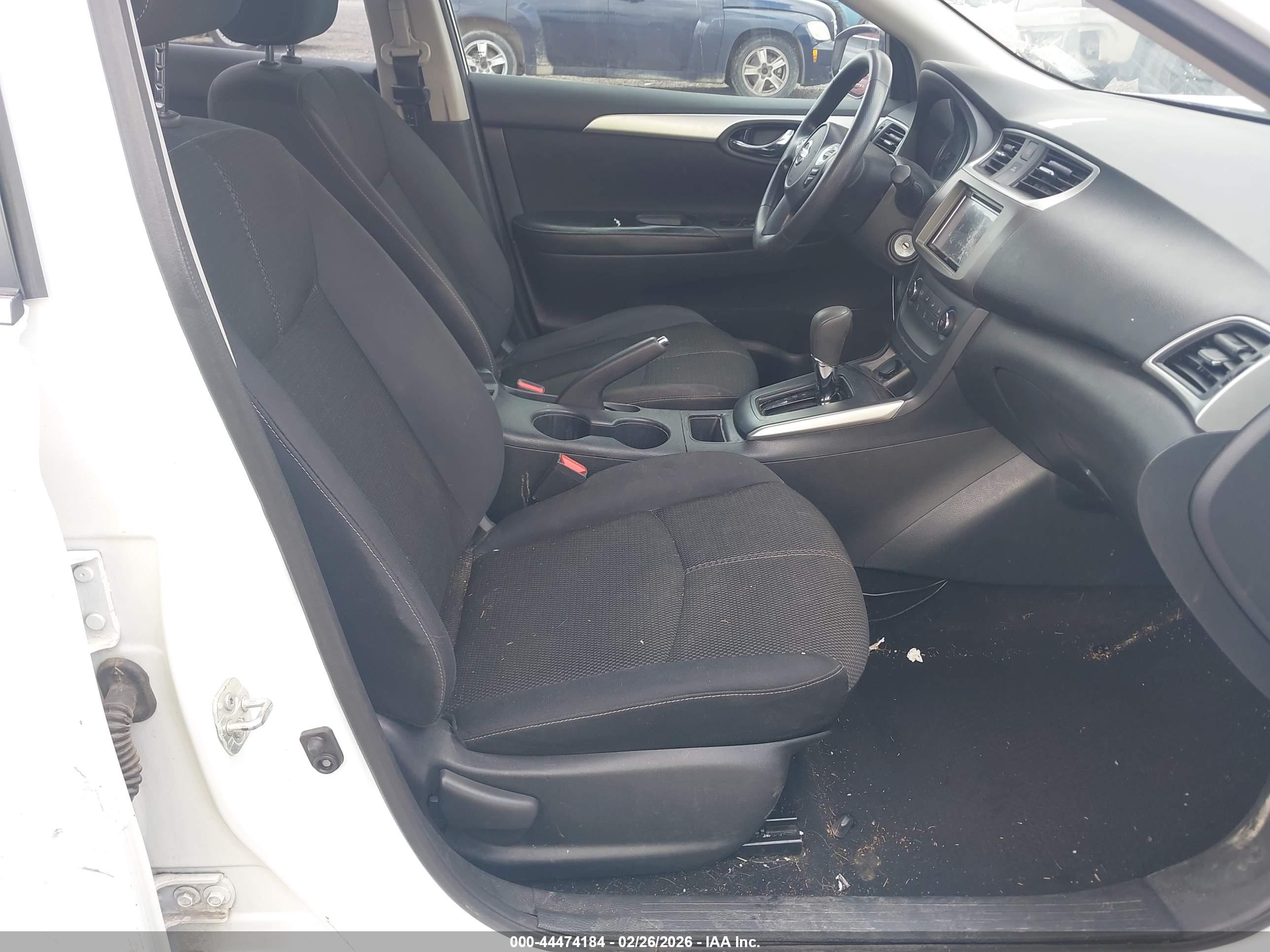 NISSAN SENTRA image 5