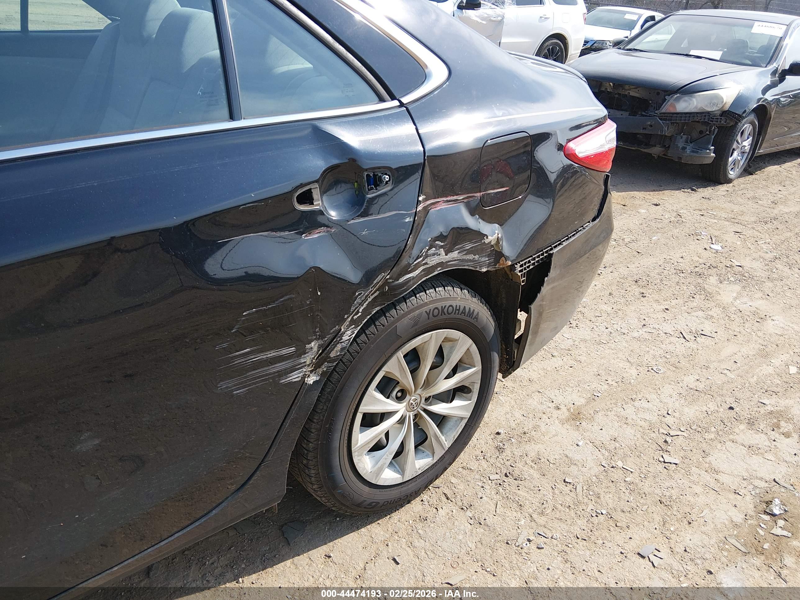 TOYOTA CAMRY image 6