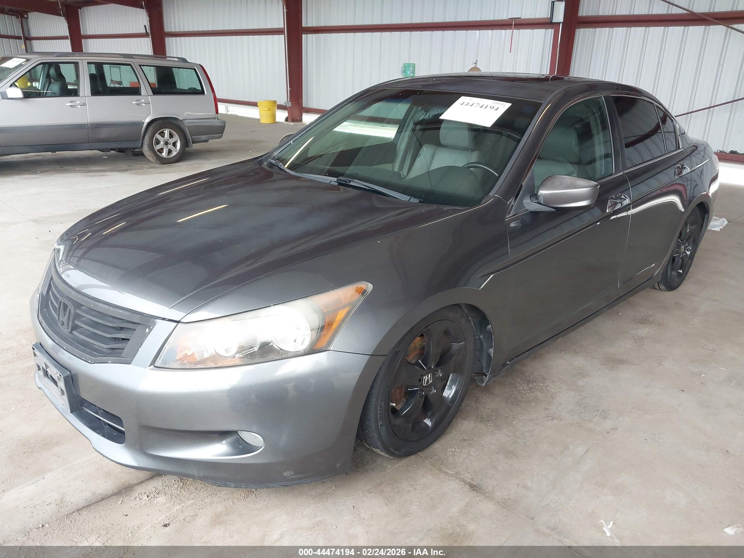 HONDA ACCORD image 2