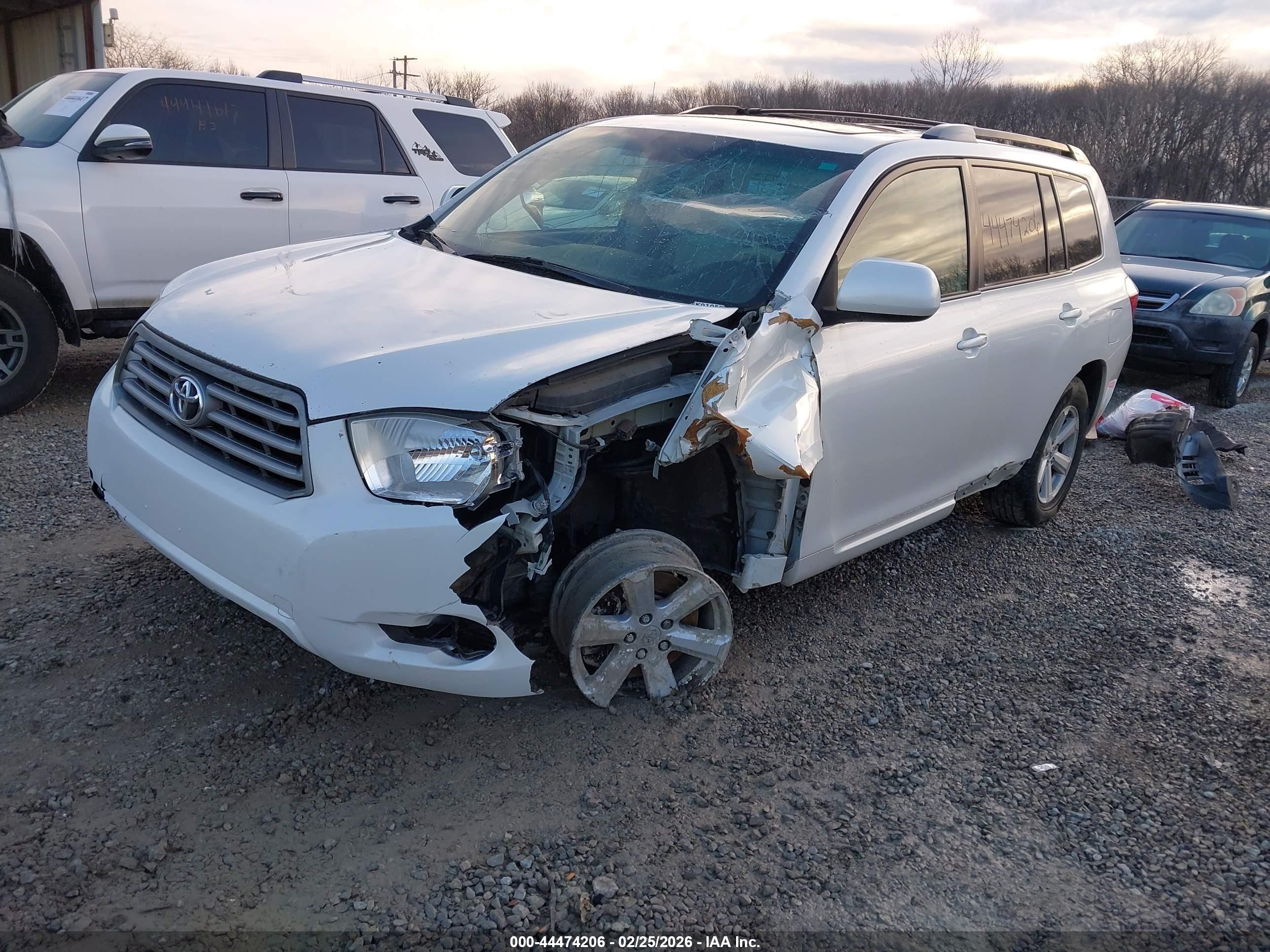 TOYOTA HIGHLANDER image 2