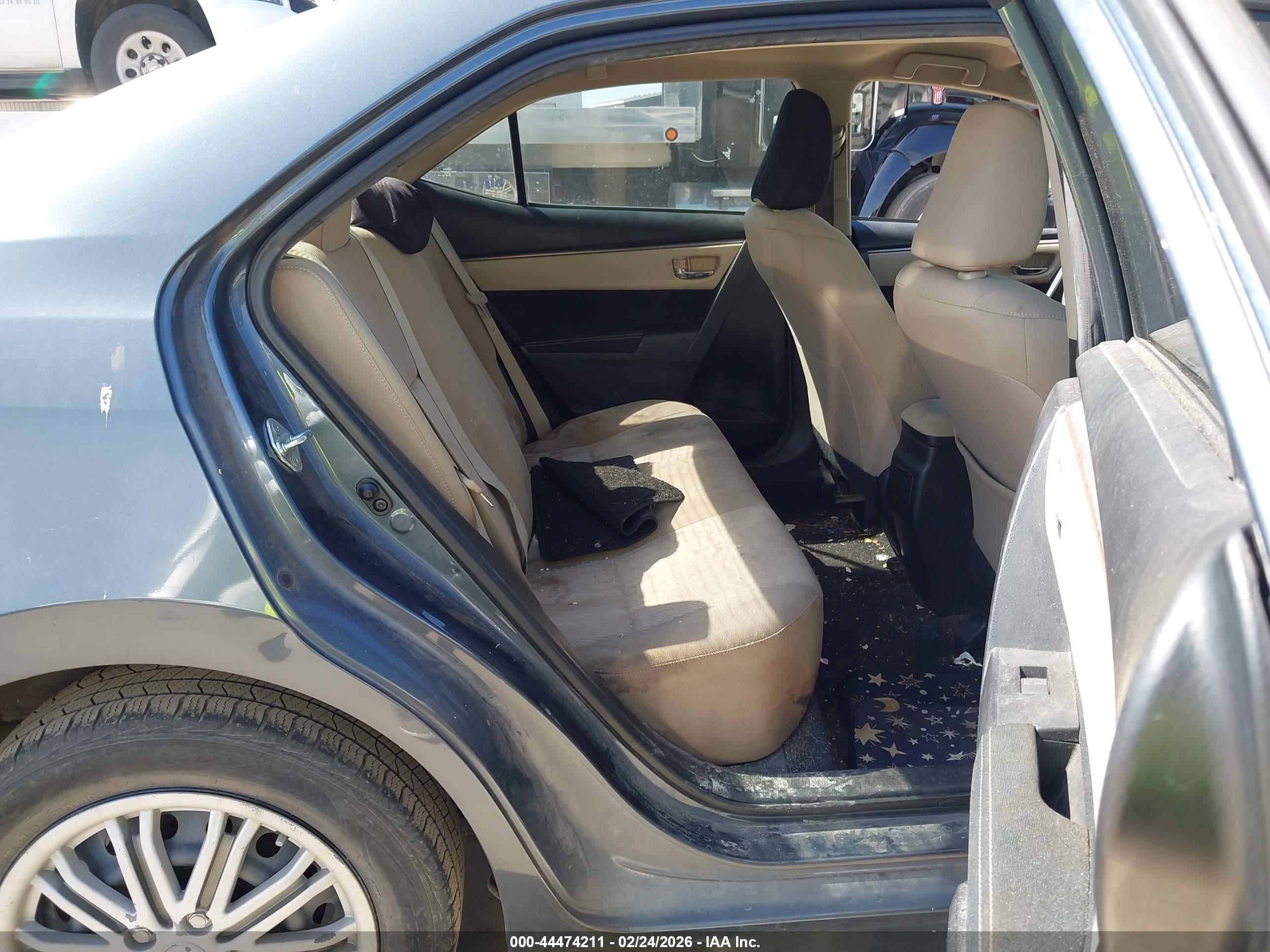 TOYOTA COROLLA image 8
