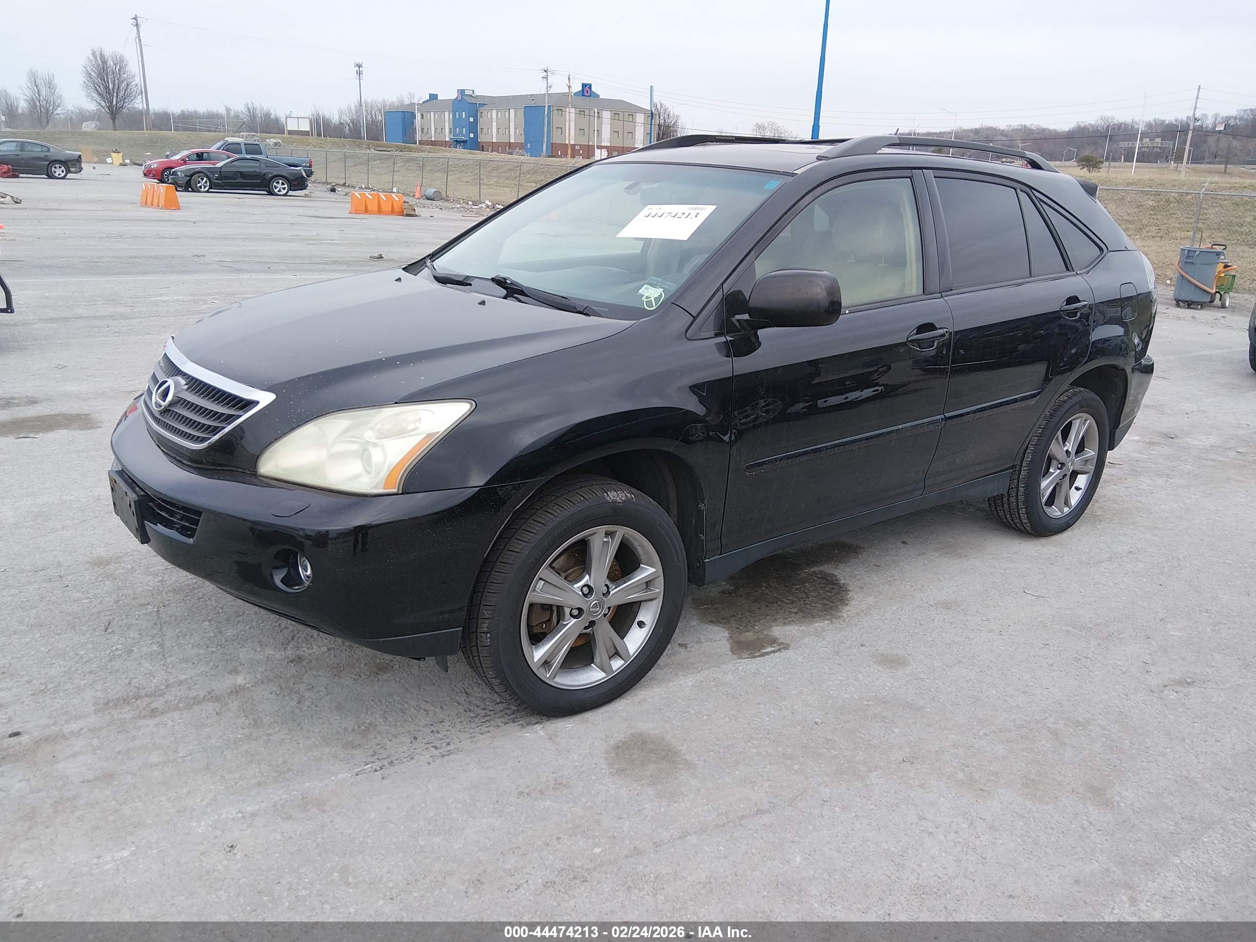 LEXUS RX image 2