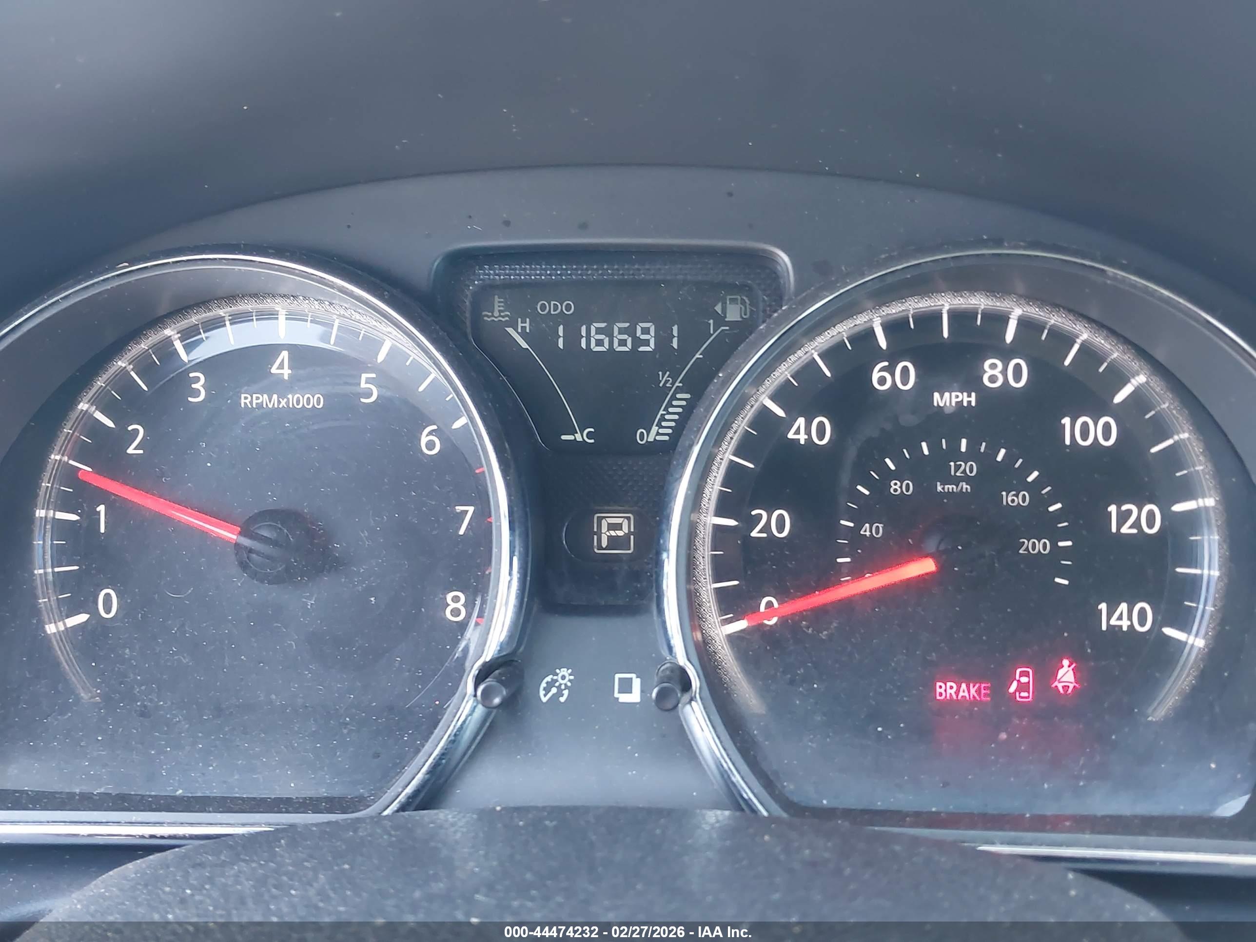 NISSAN VERSA image 7