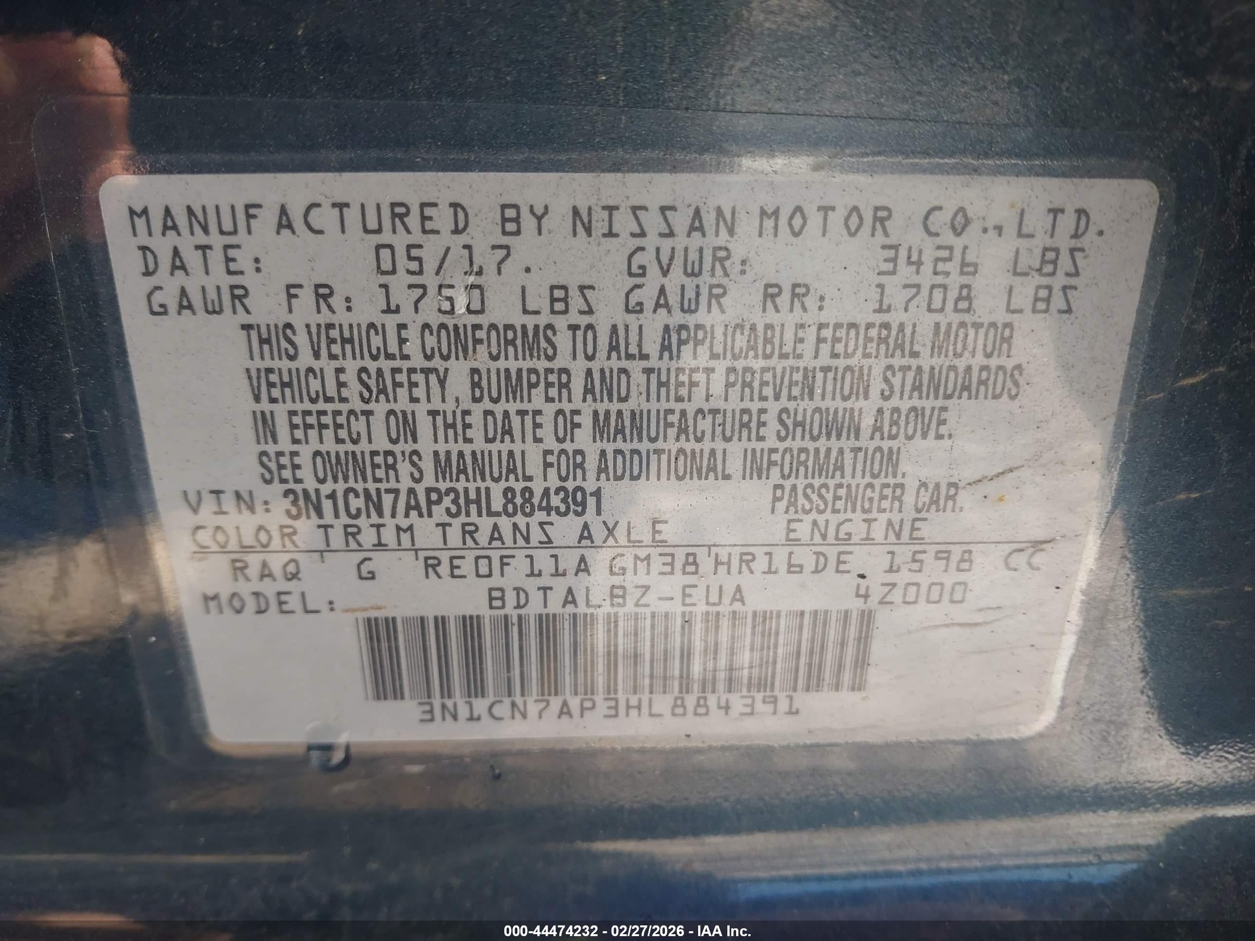 NISSAN VERSA image 9