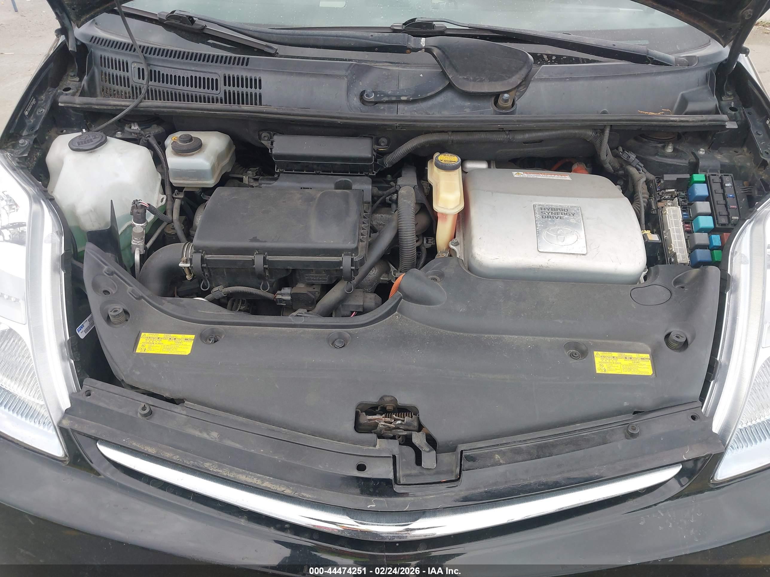 TOYOTA PRIUS image 10