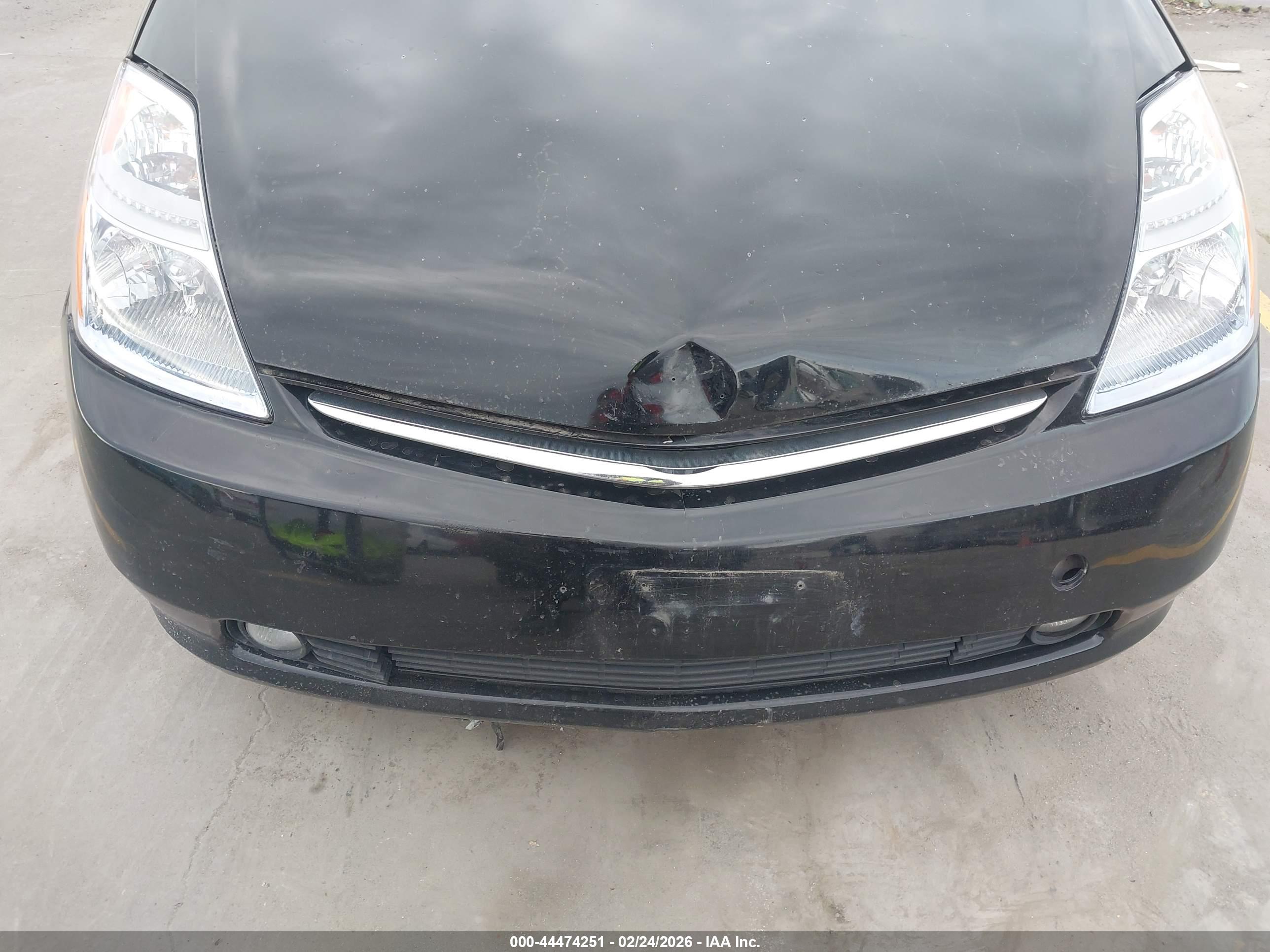 TOYOTA PRIUS image 6