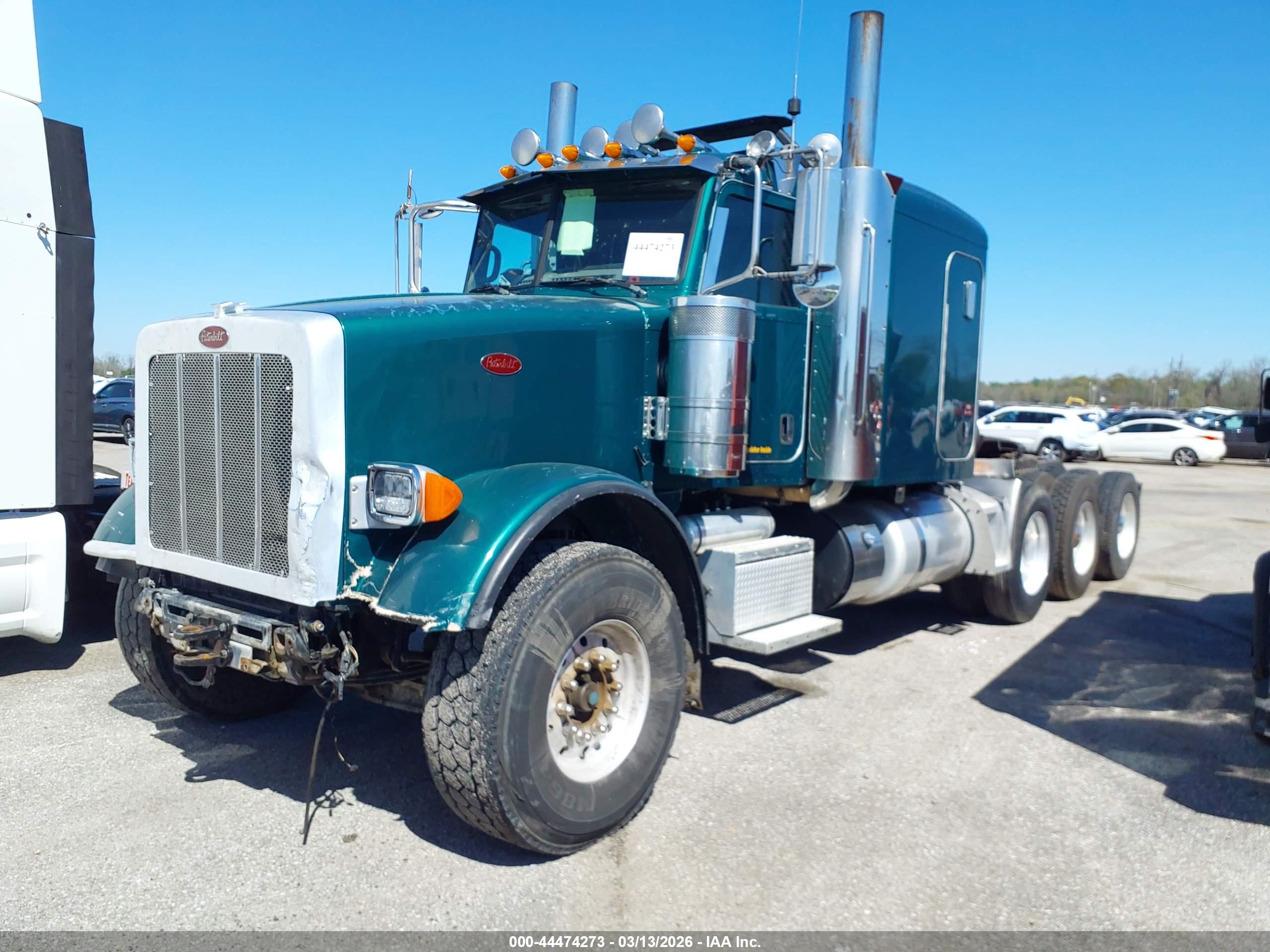 PETERBILT 367 image 2