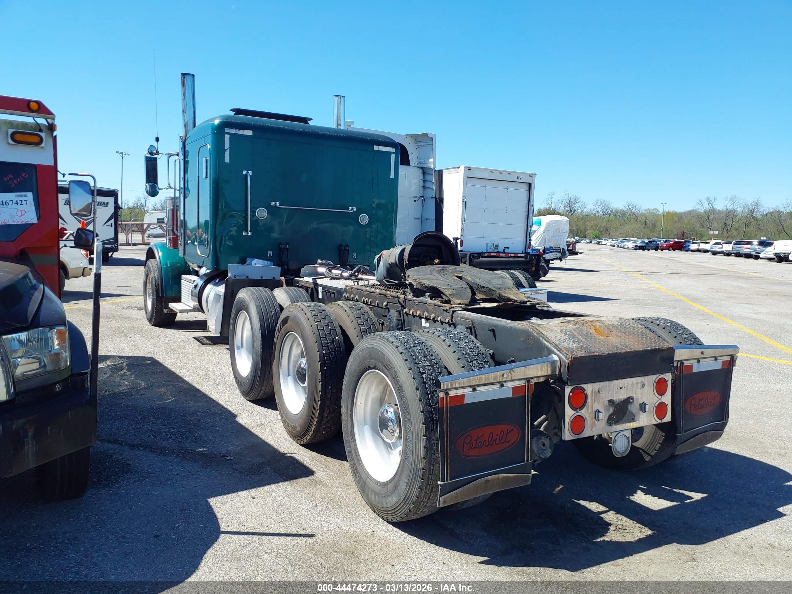 PETERBILT 367 image 3