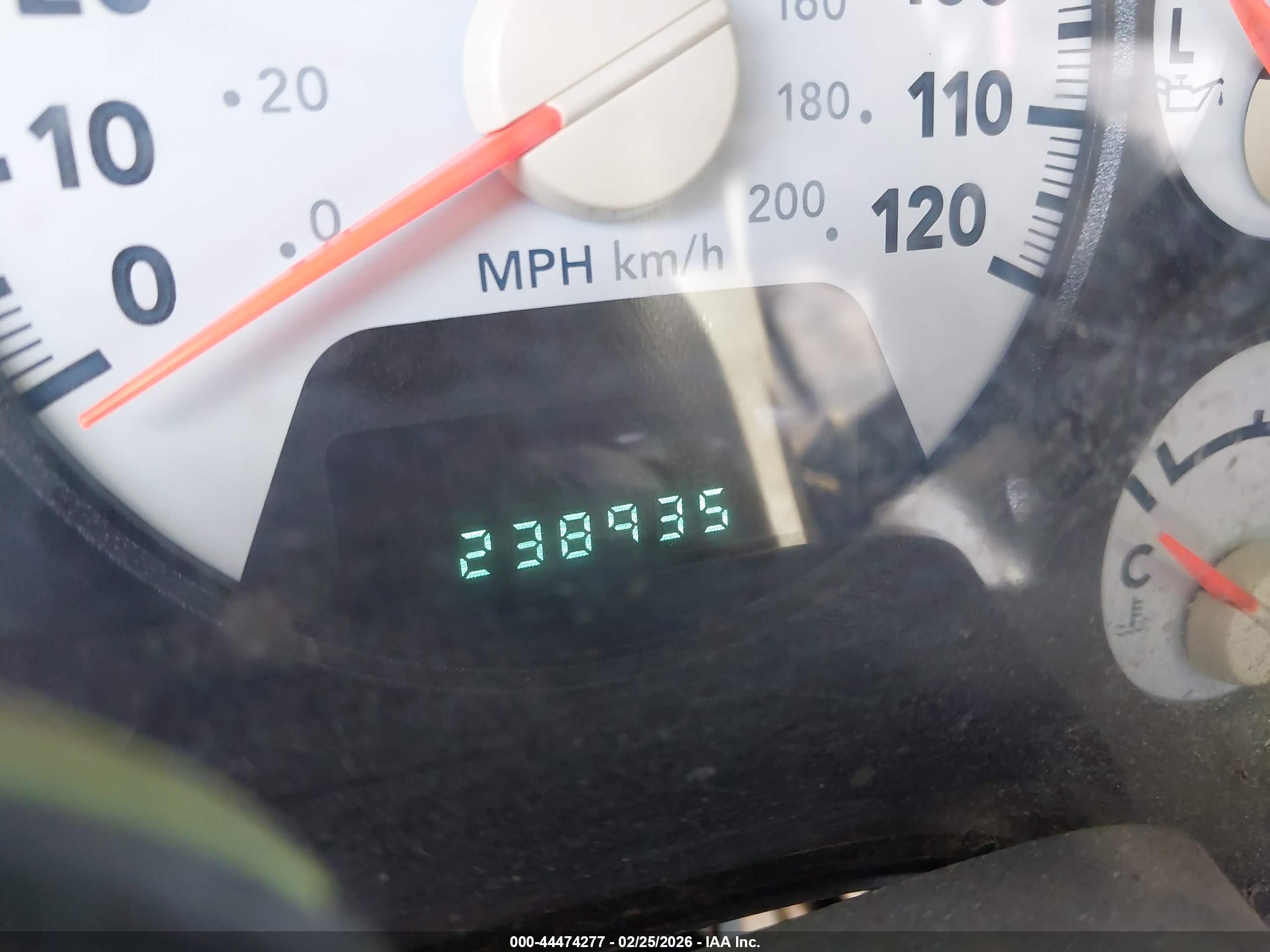 DODGE RAM image 7