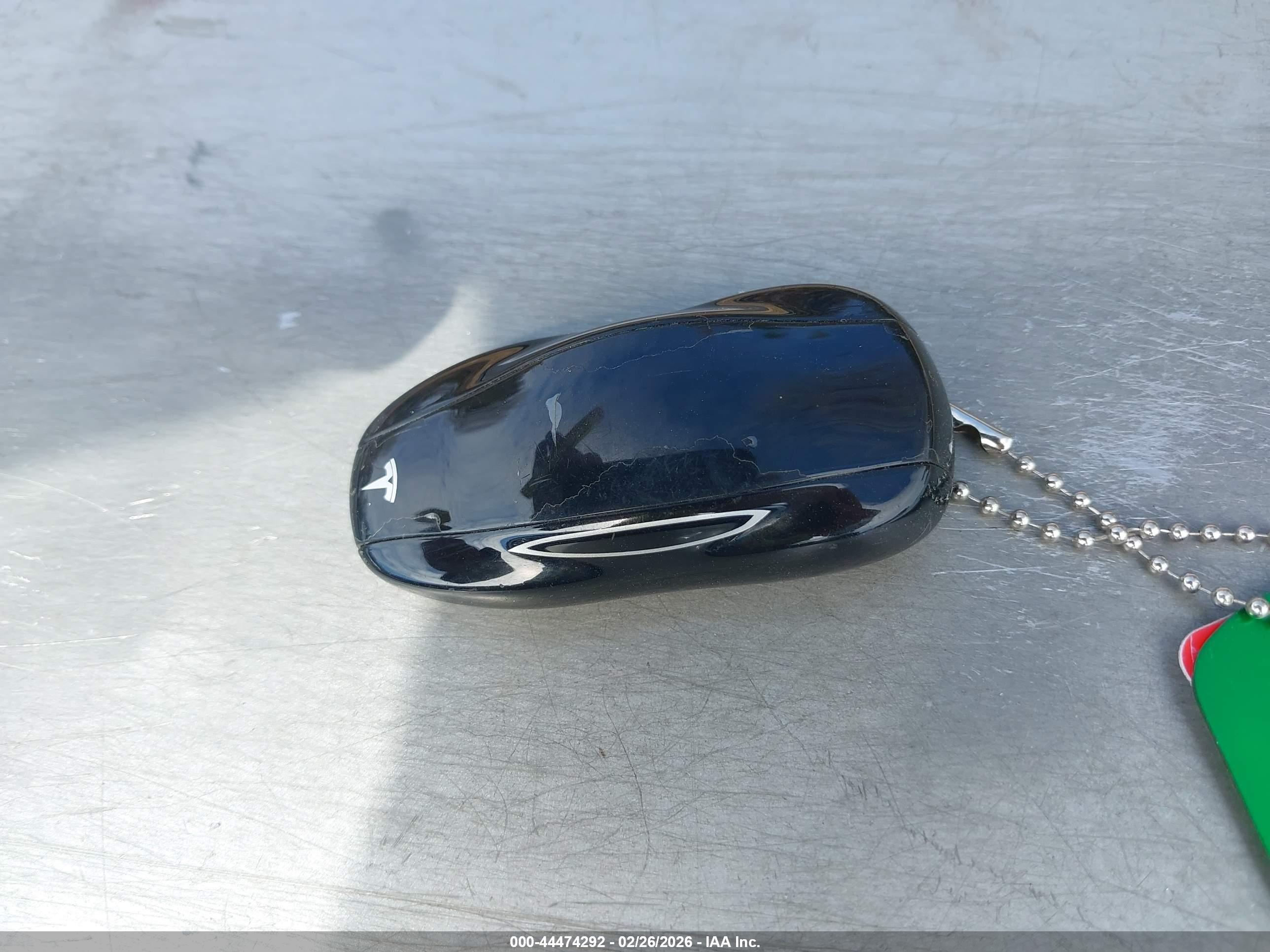 TESLA MODEL image 11