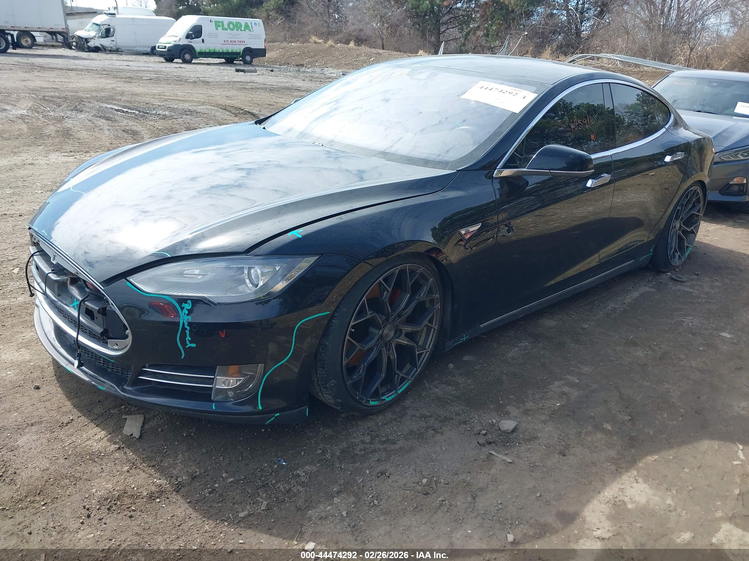 TESLA MODEL image 2