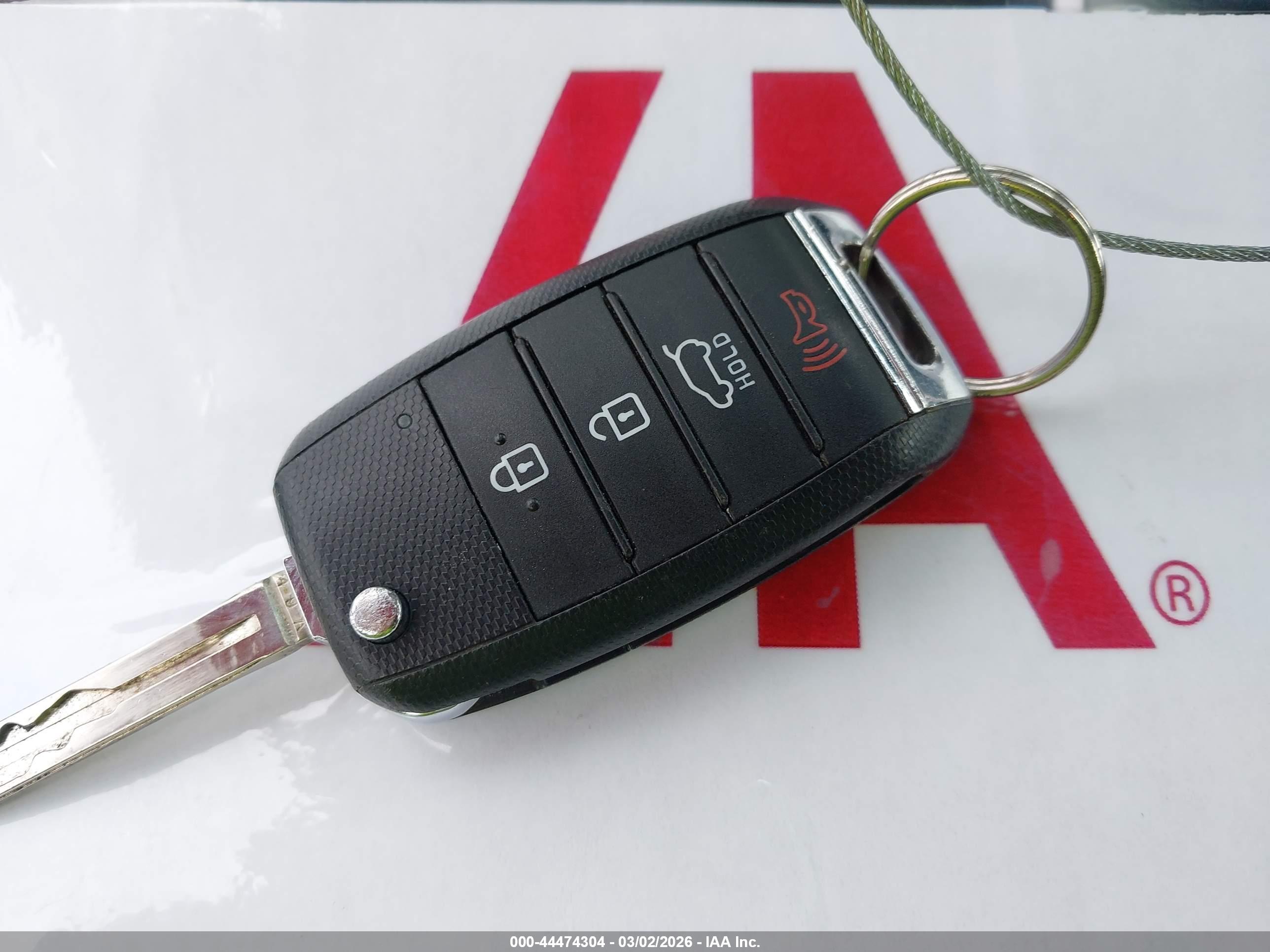 KIA SPORTAGE image 11
