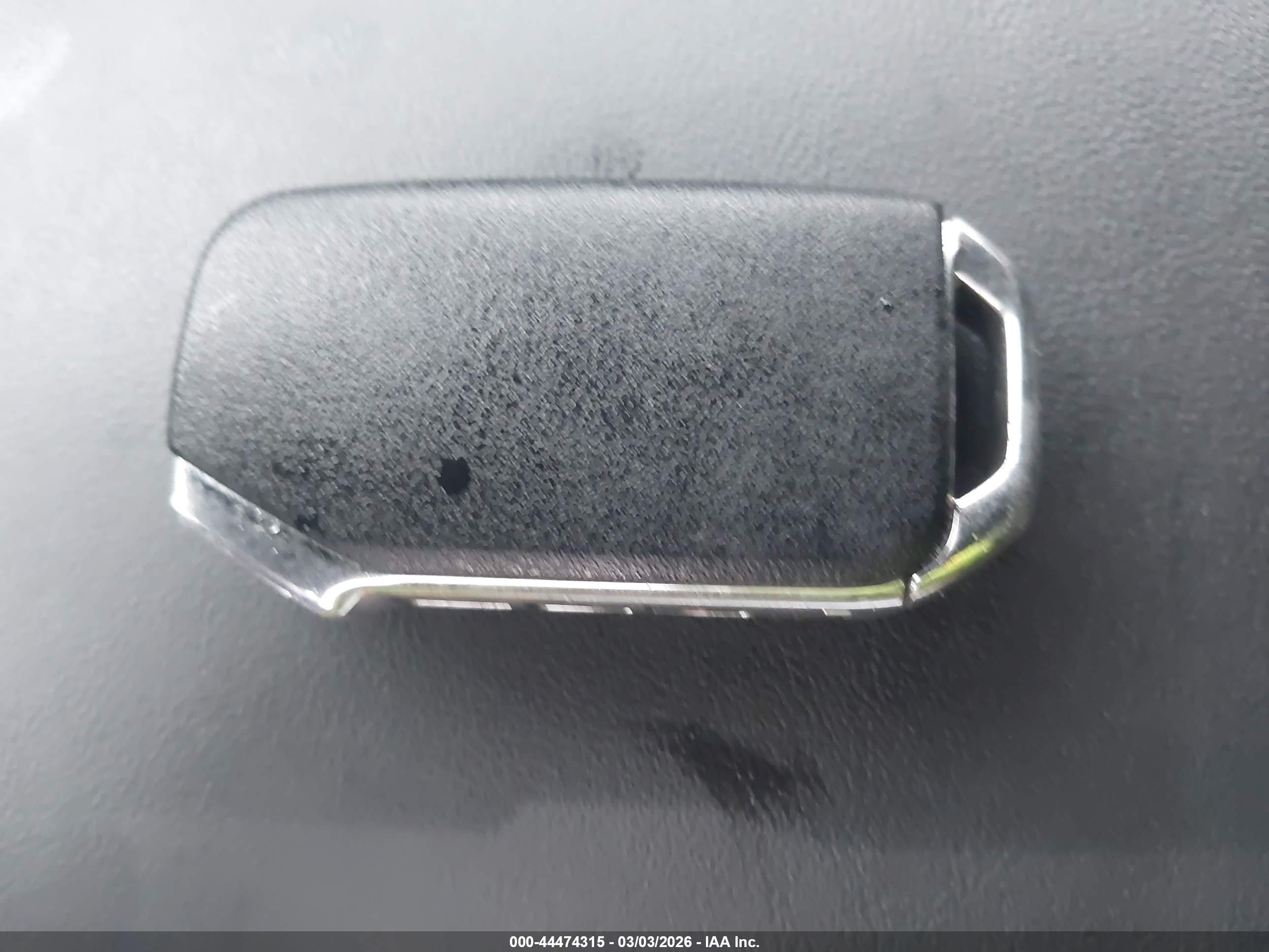 KIA K5 image 11