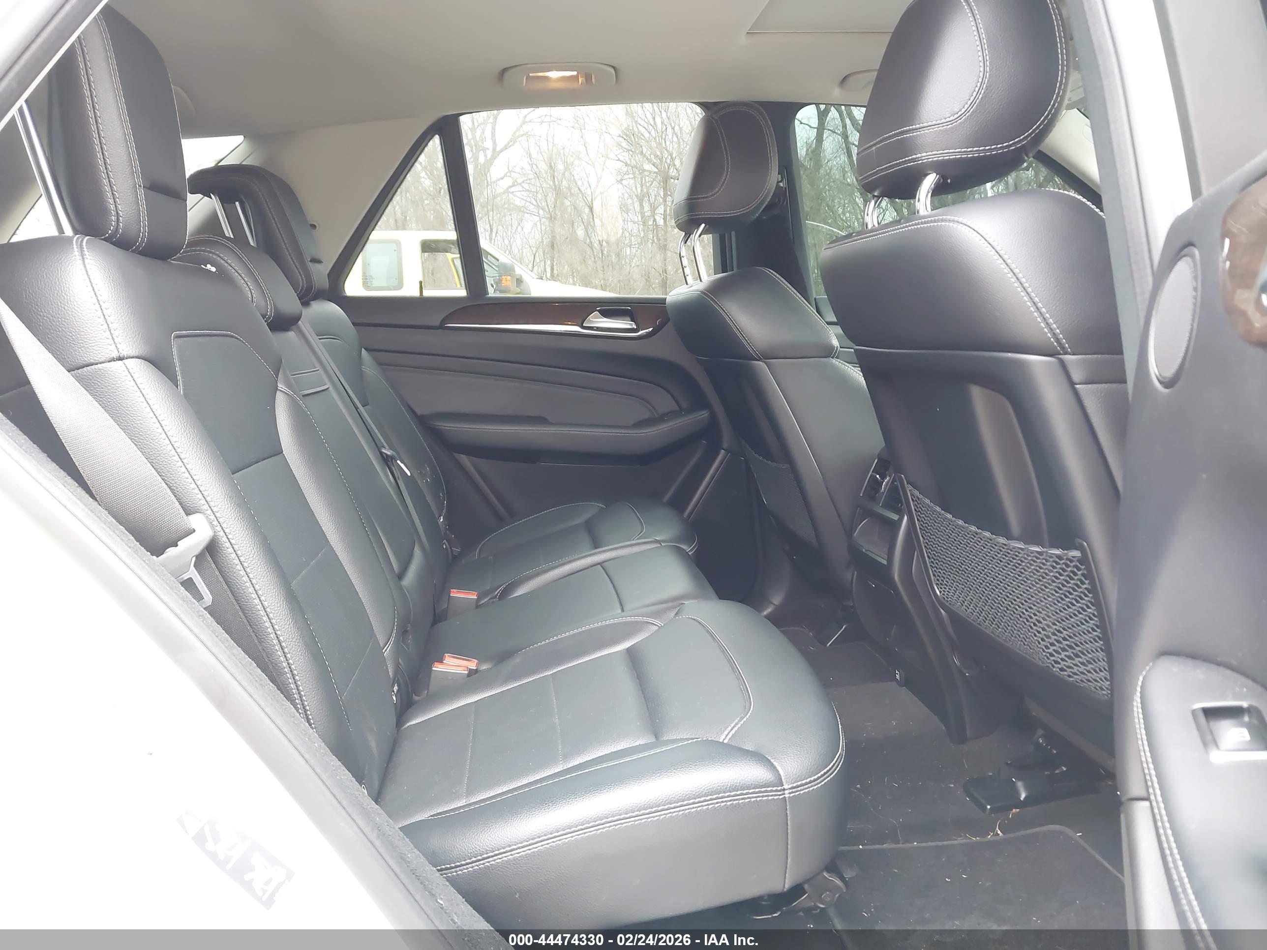 MERCEDES-BENZ ML image 8