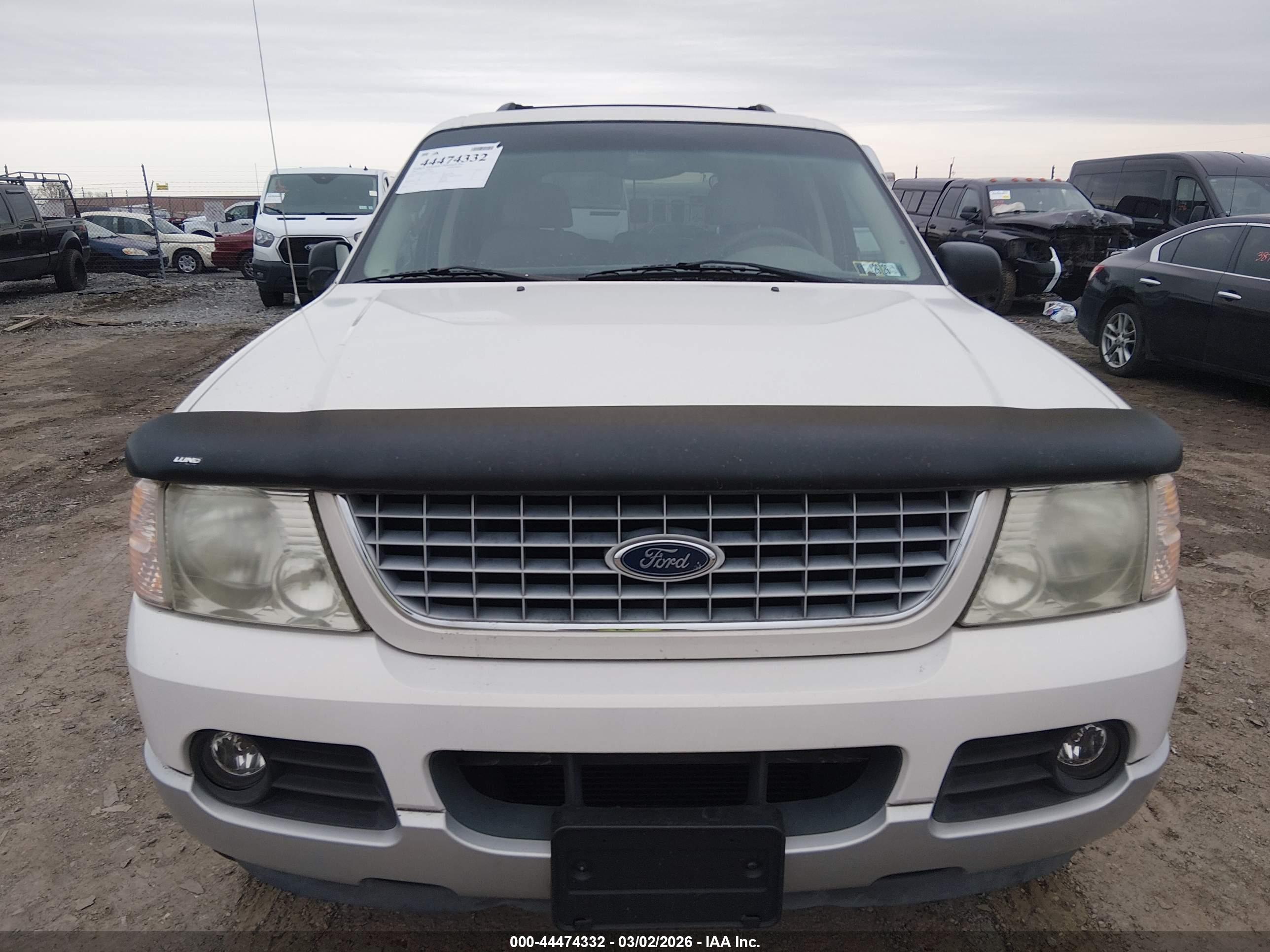 FORD EXPLORER image 6