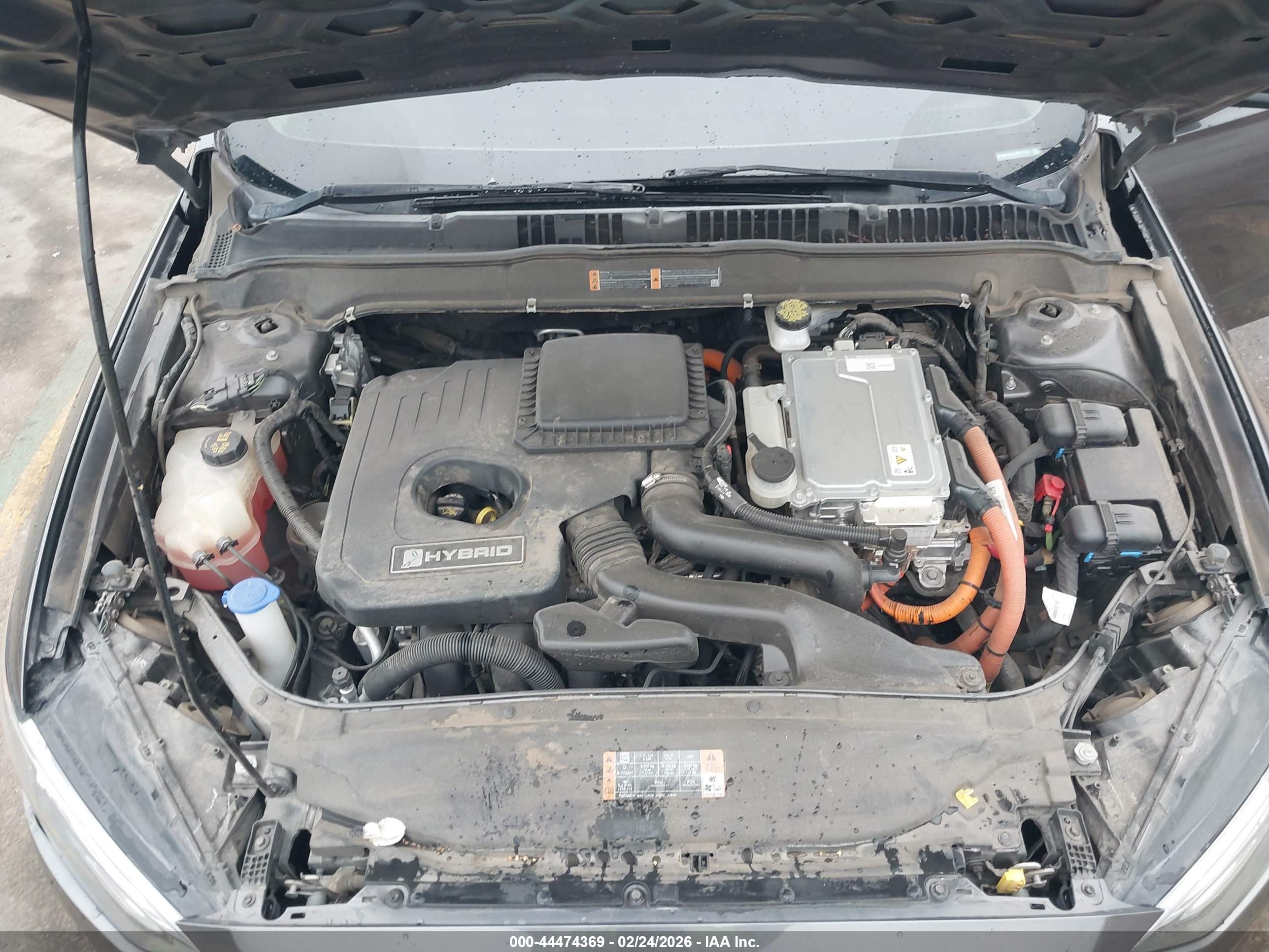 FORD FUSION image 10