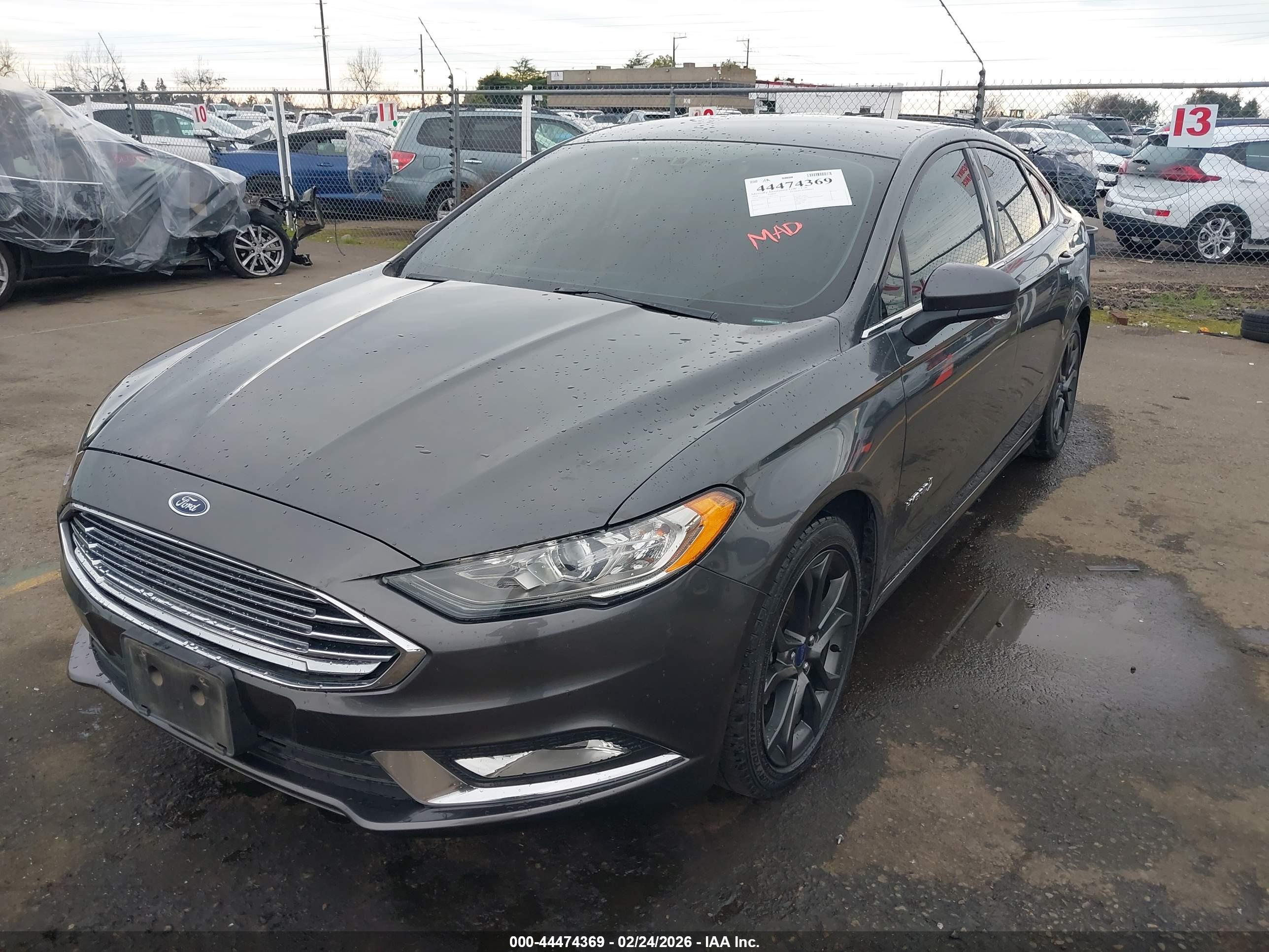 FORD FUSION image 2