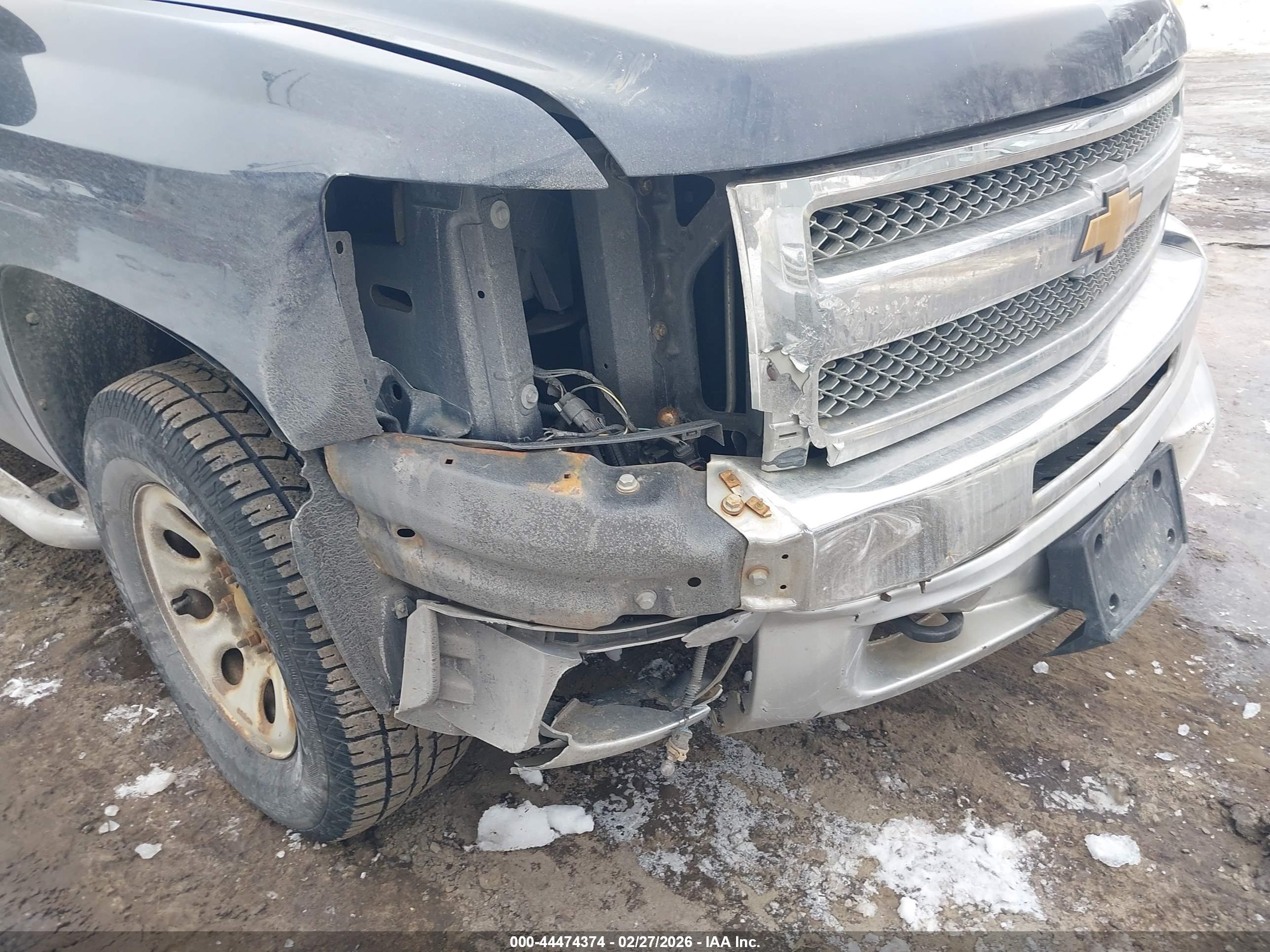 CHEVROLET SILVERADO image 6