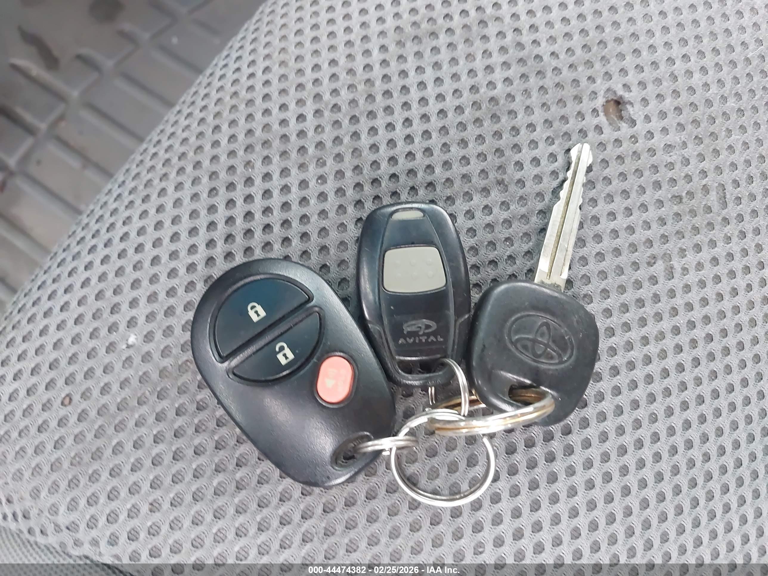 TOYOTA TACOMA image 11