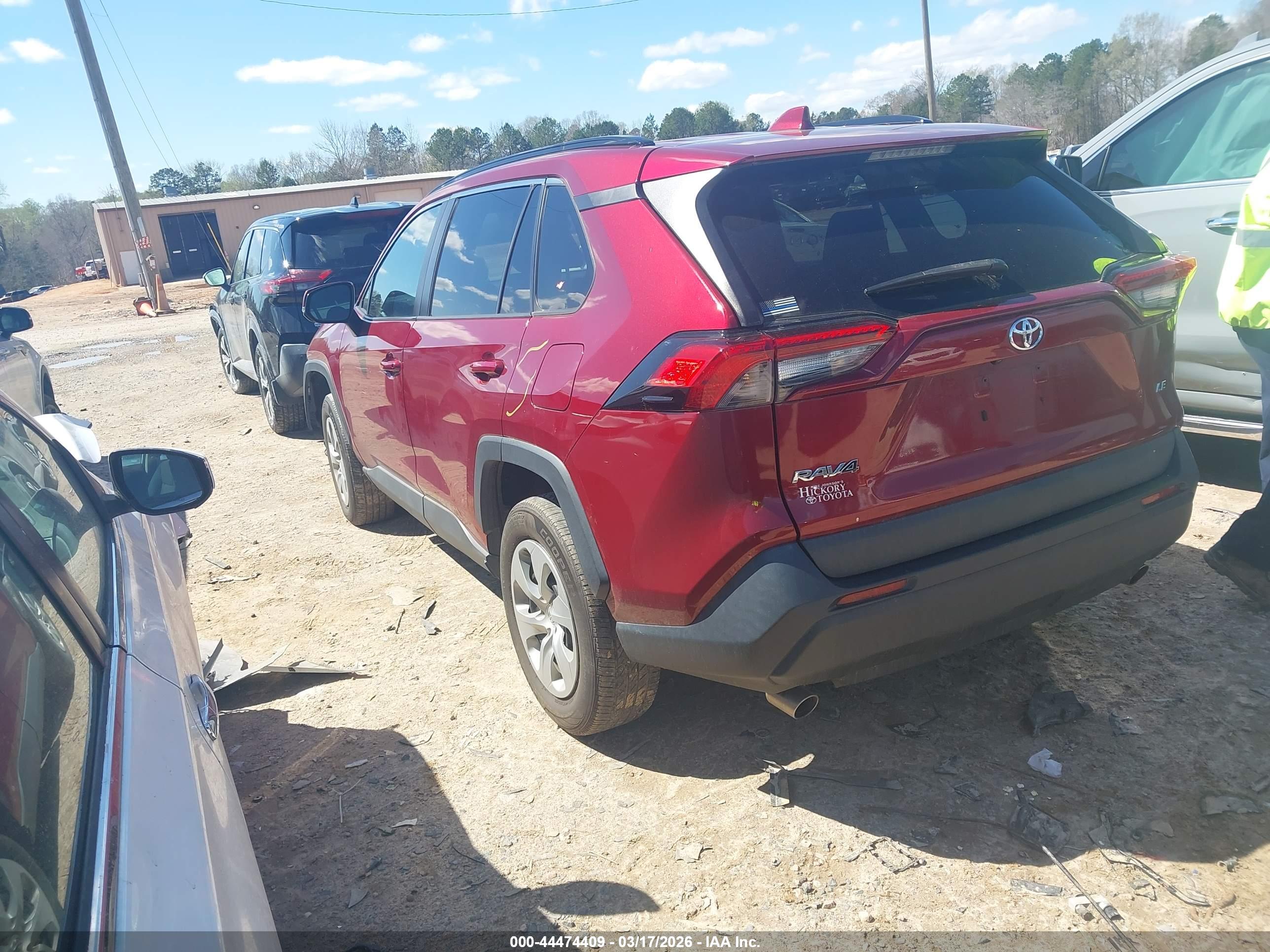 TOYOTA RAV4 image 3