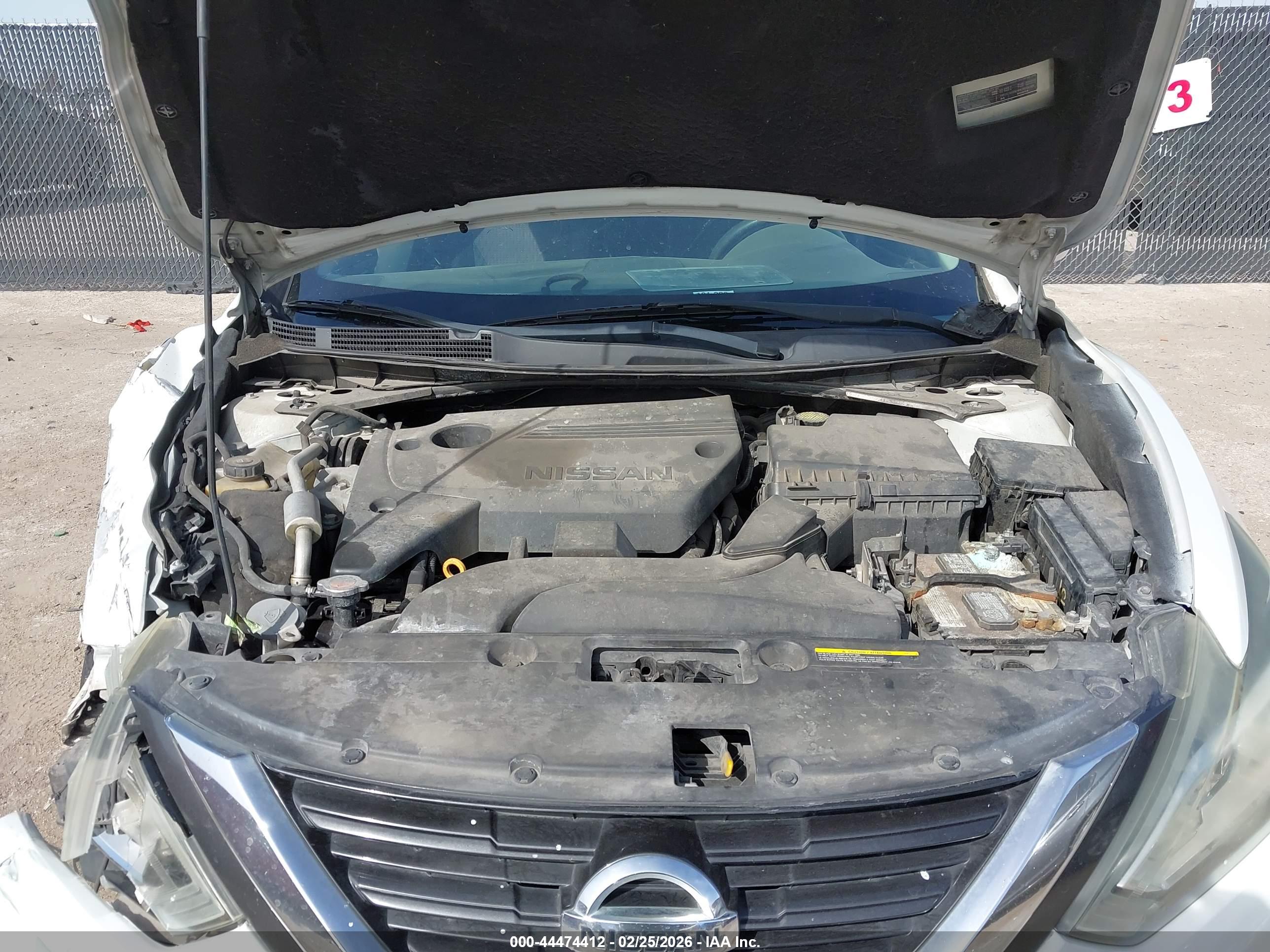NISSAN ALTIMA image 10