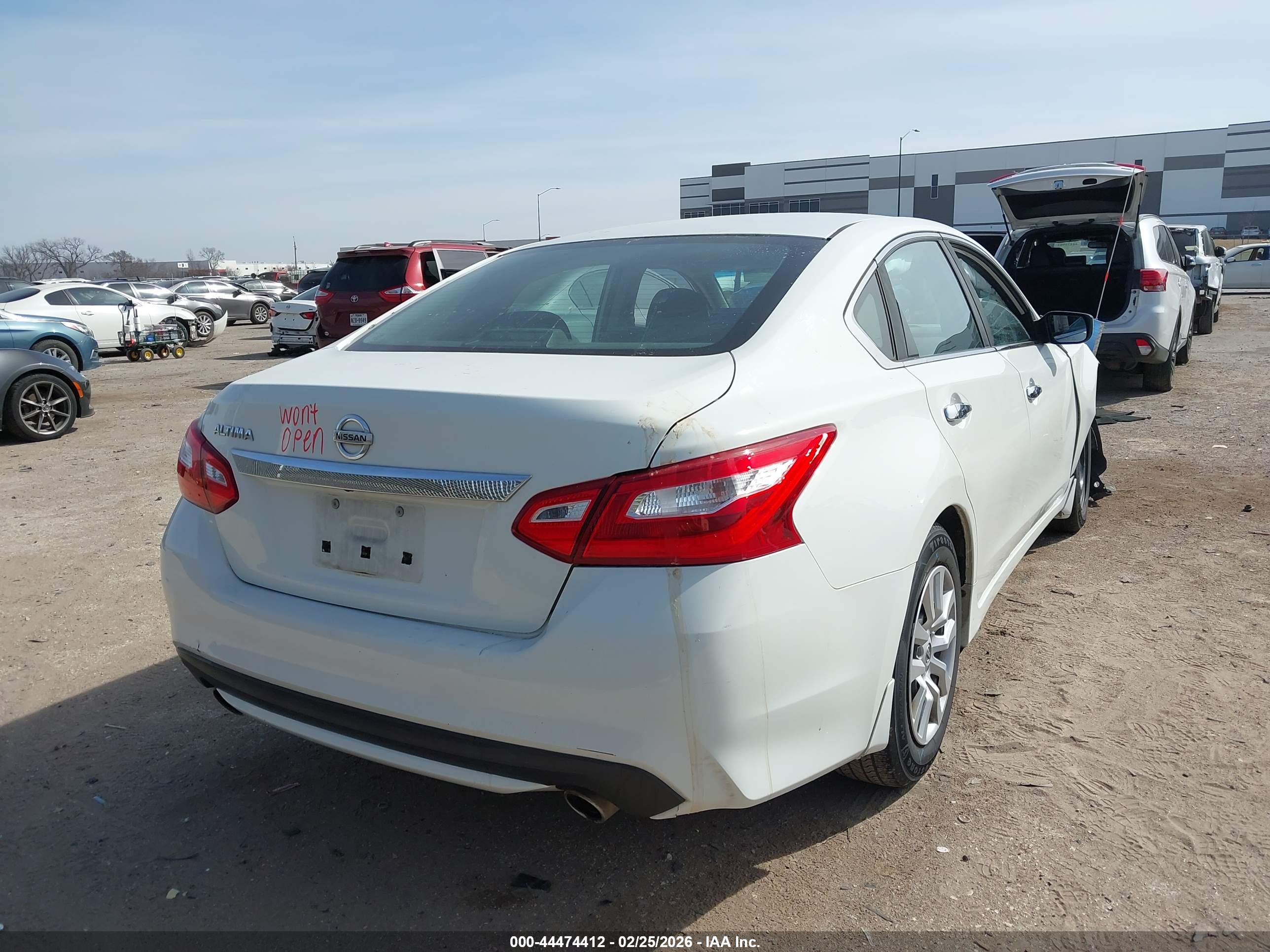 NISSAN ALTIMA image 4