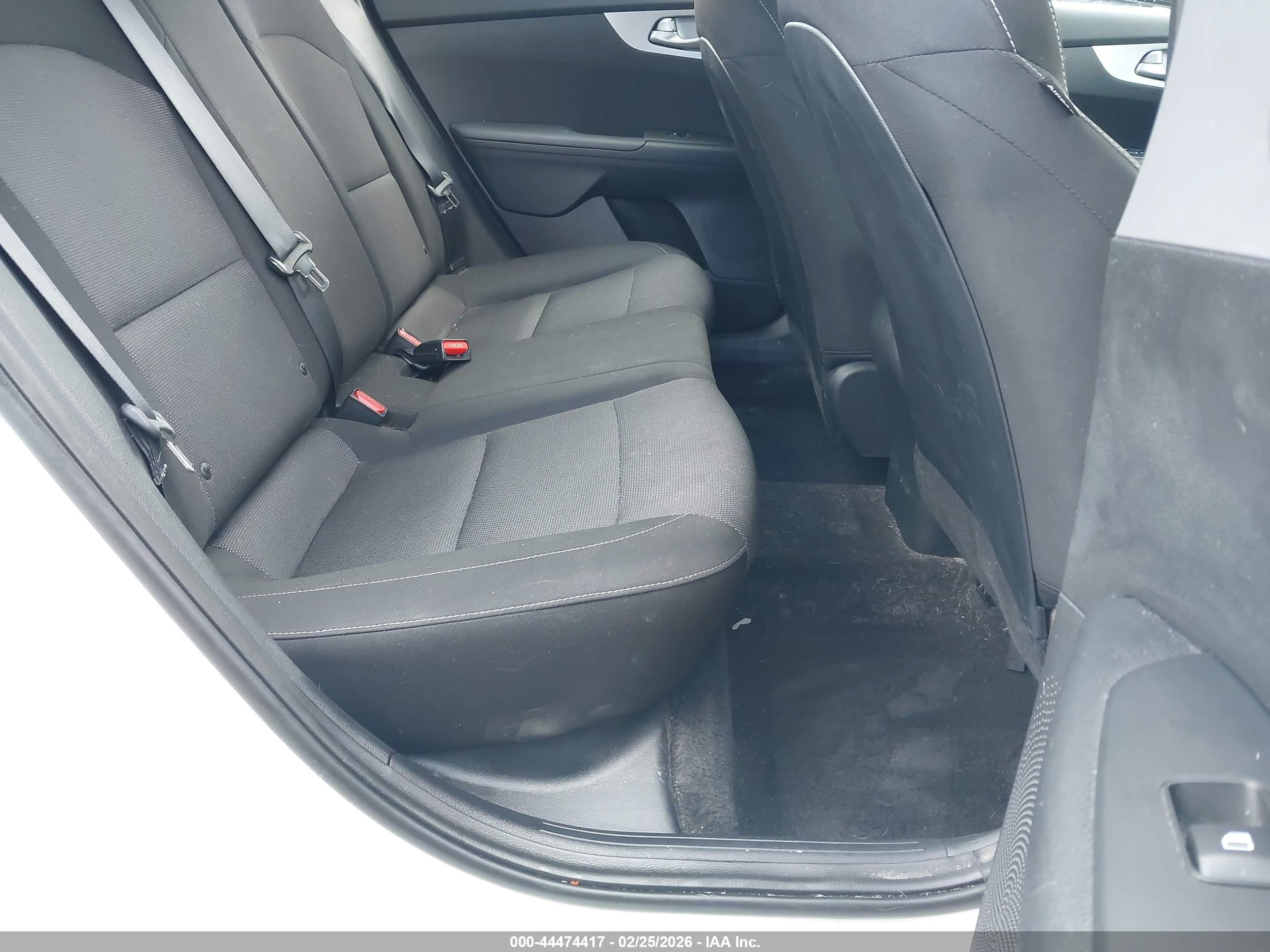 KIA FORTE image 8