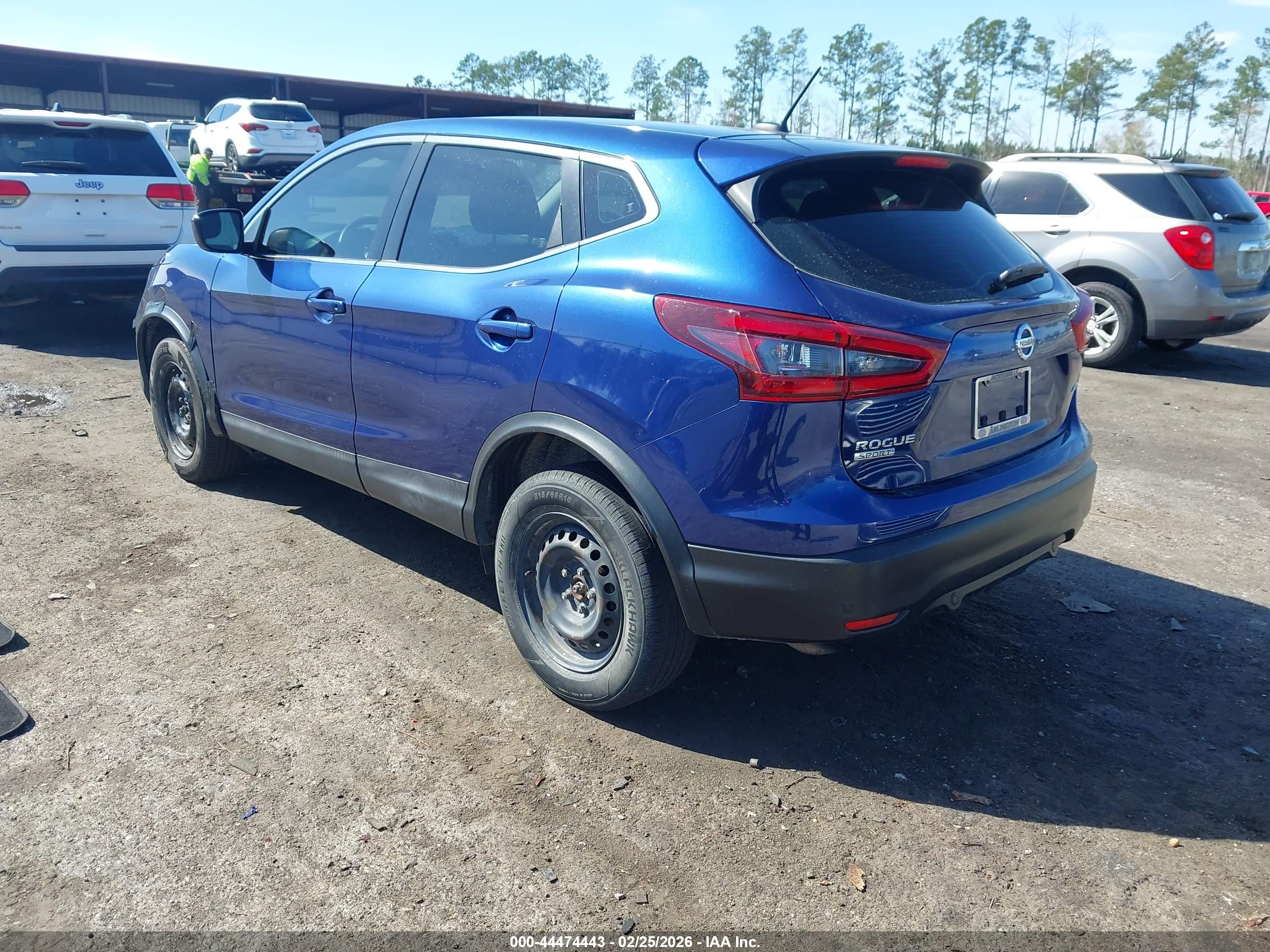 NISSAN ROGUE image 3