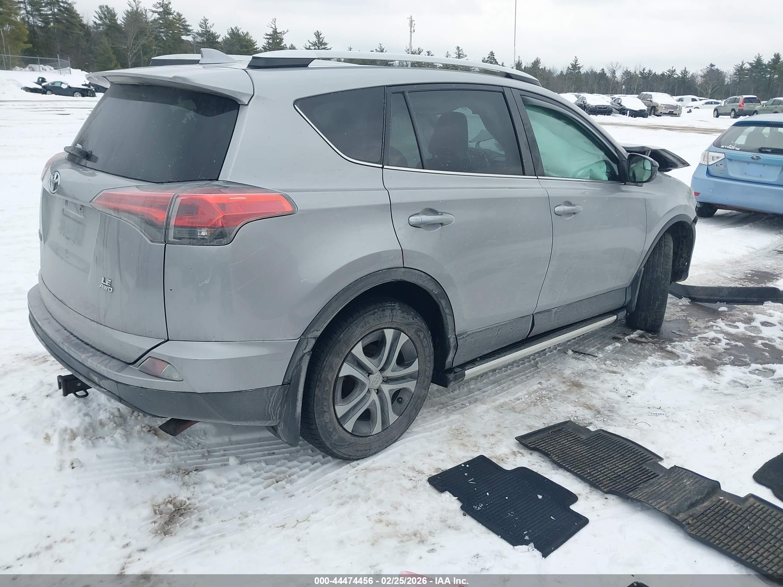 TOYOTA RAV4 image 4