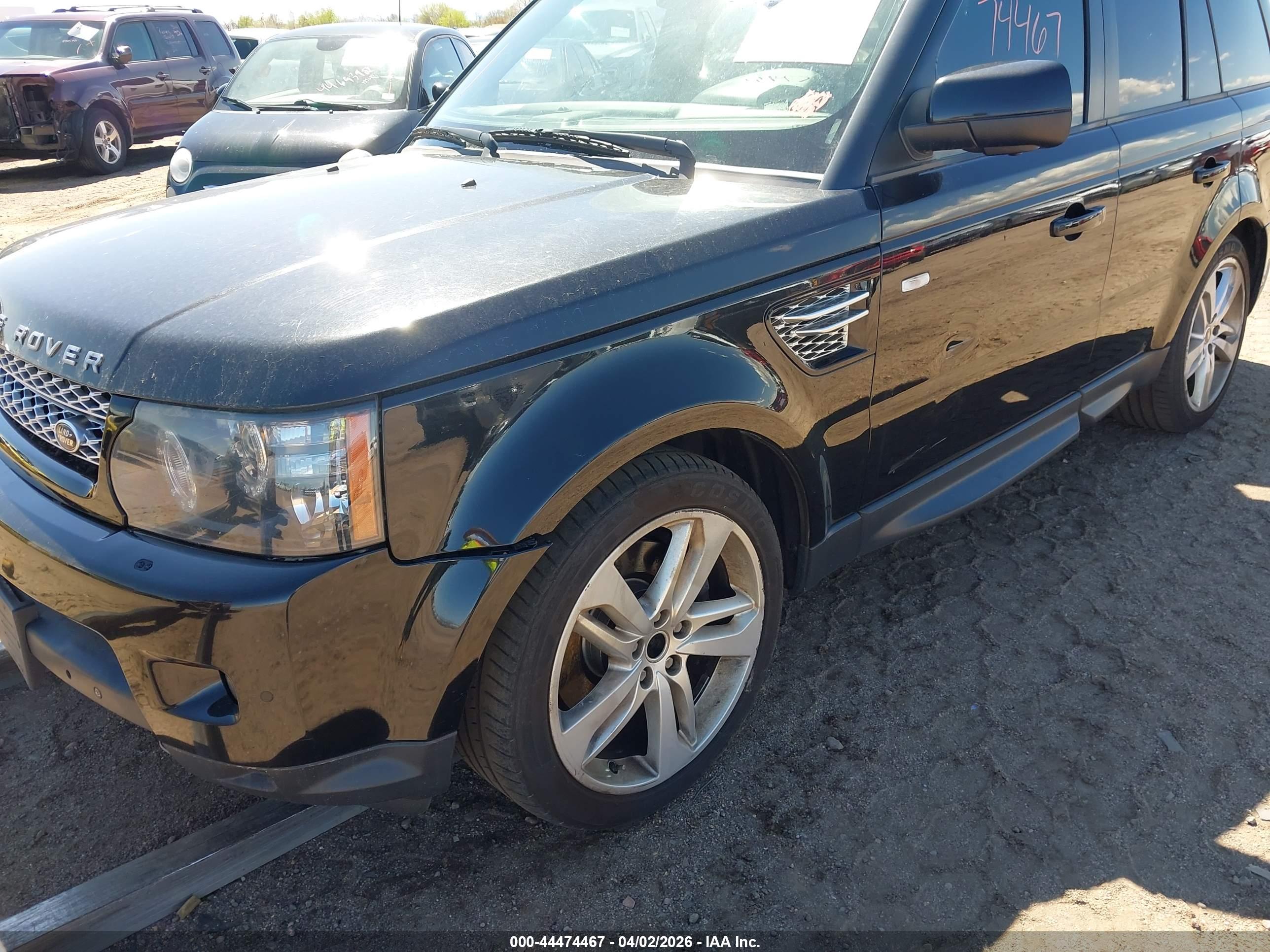 LAND ROVER image 6