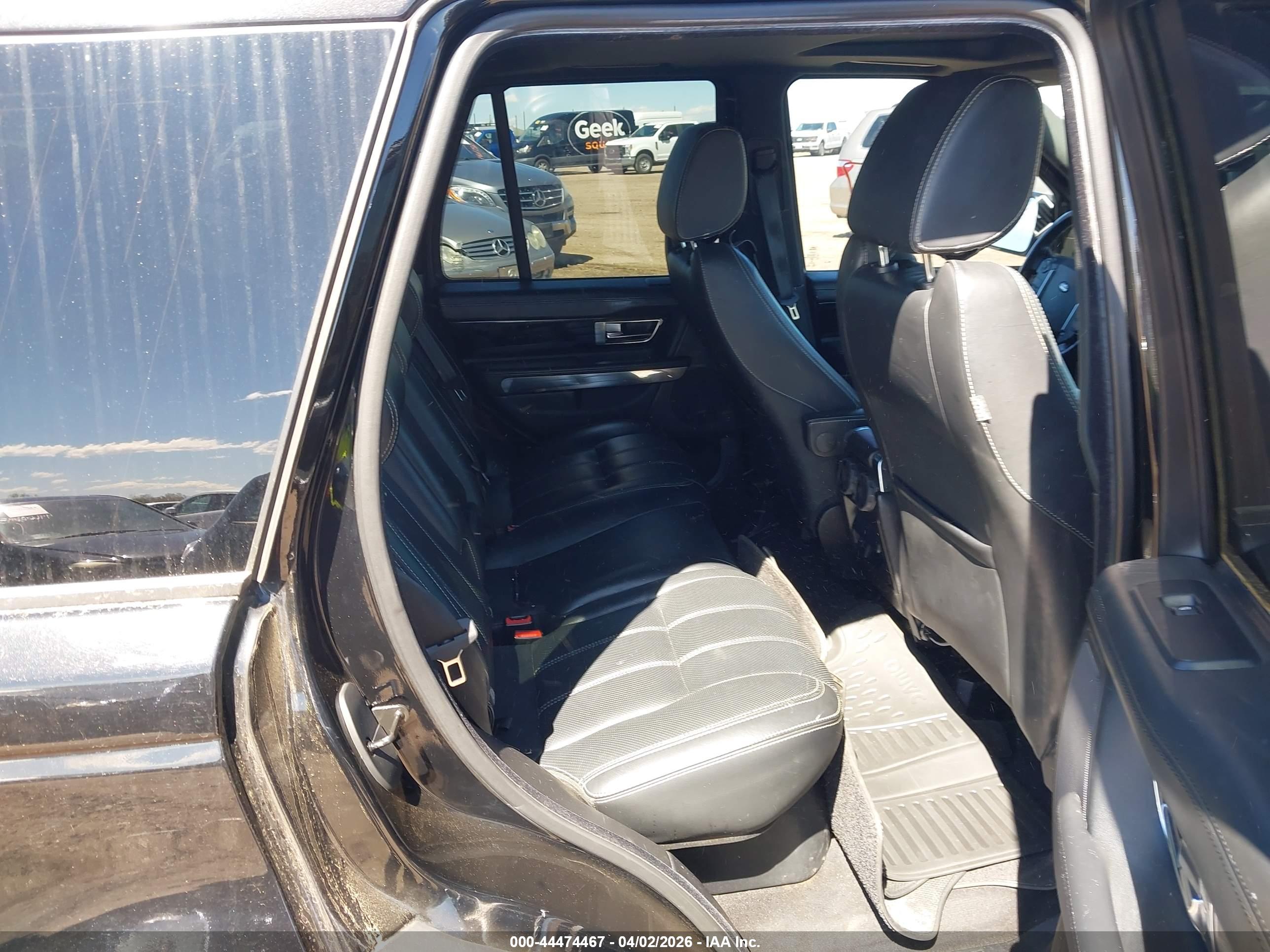 LAND ROVER image 8
