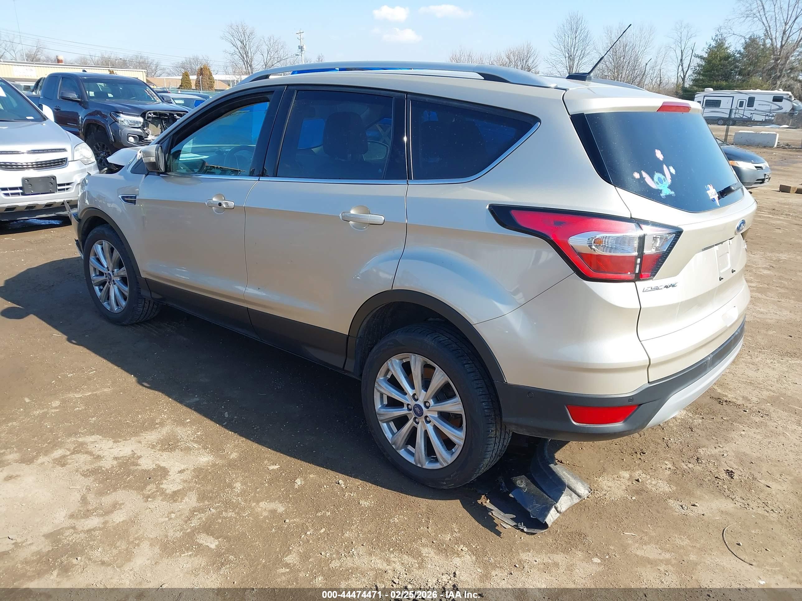 FORD ESCAPE image 3