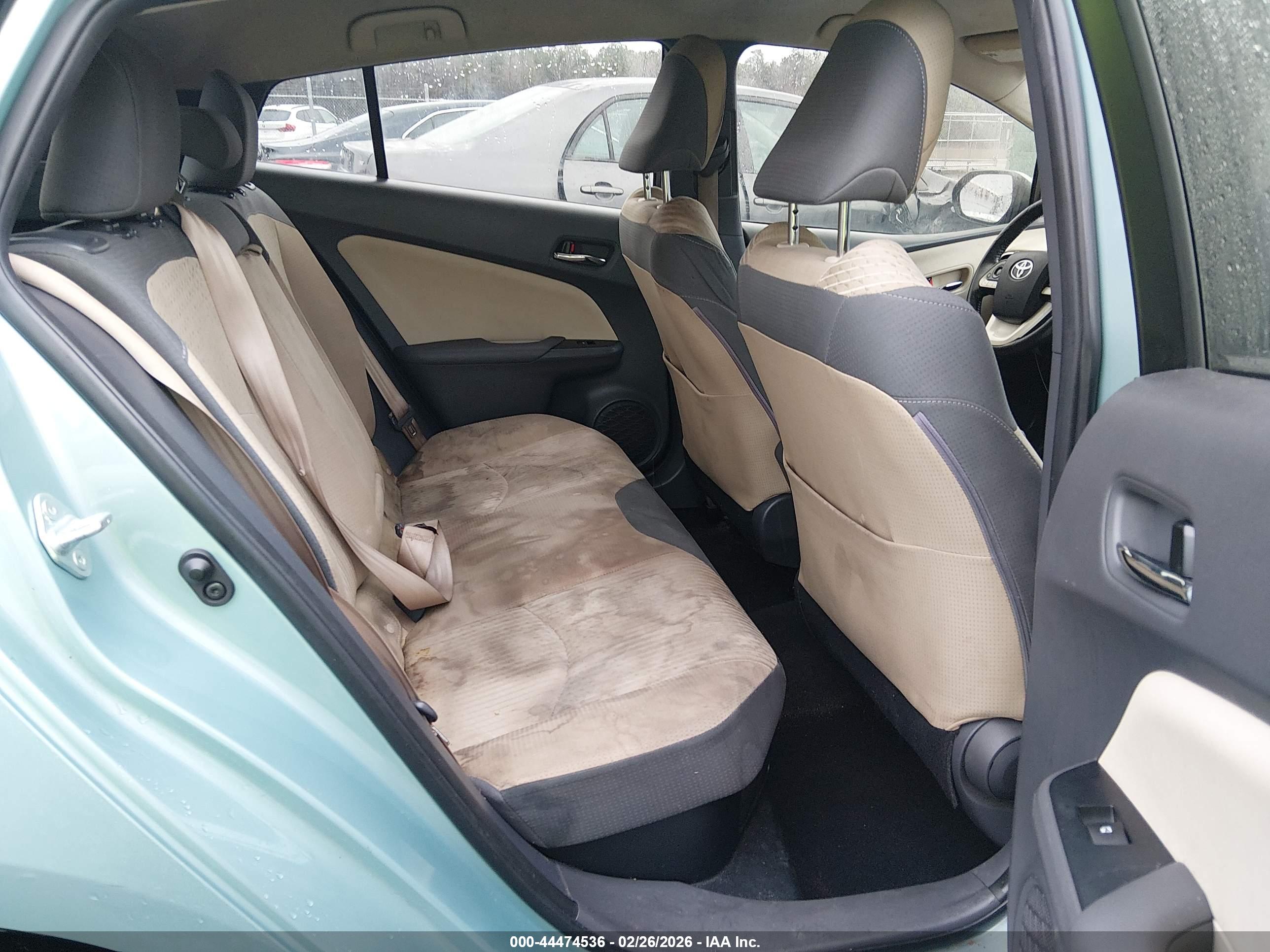 TOYOTA PRIUS image 8